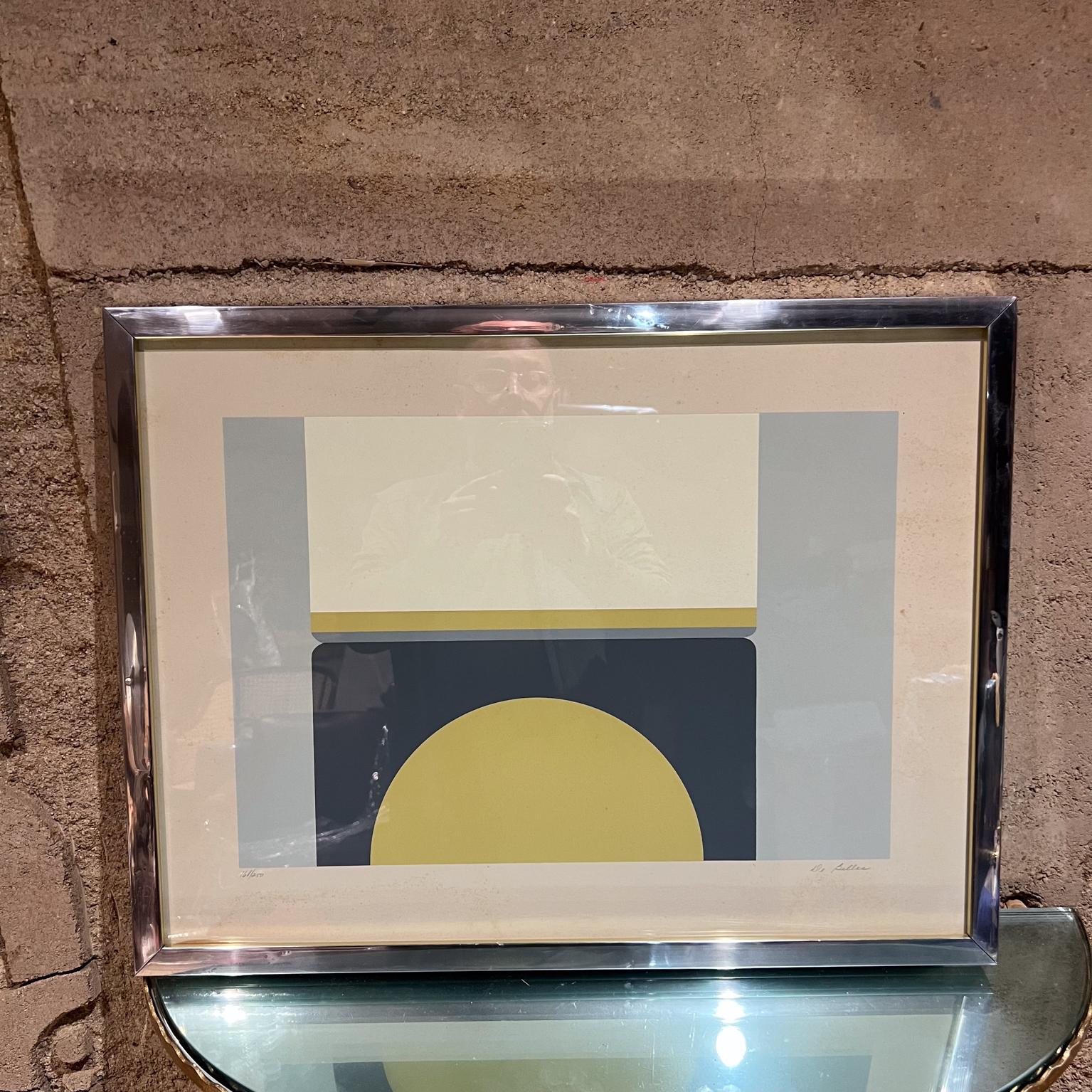 
1969 Fran DeBellas Lithographie Druck
Abstrakte optische Kunst
19,13 H x 25,13 B x 1,13 T Rahmen
Kunst 17.38 x 23.5 w
signierte und nummerierte Kunst
Original Vintage Zustand
Siehe die aufgeführten Bilder.