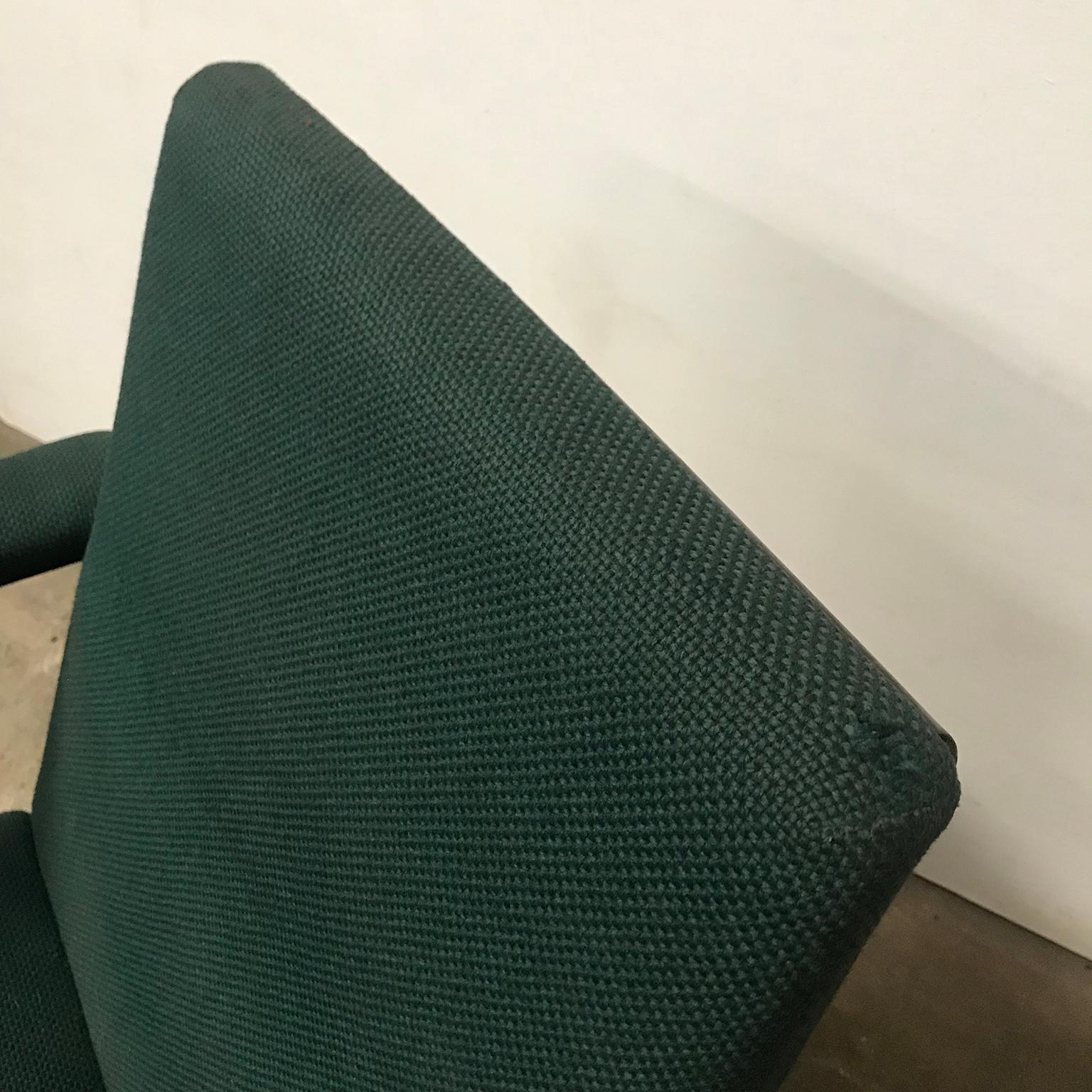 1969 Friso Kramer, Ahrend de Cirkel Repose Lounge Armchair Green Upholstery For Sale 4