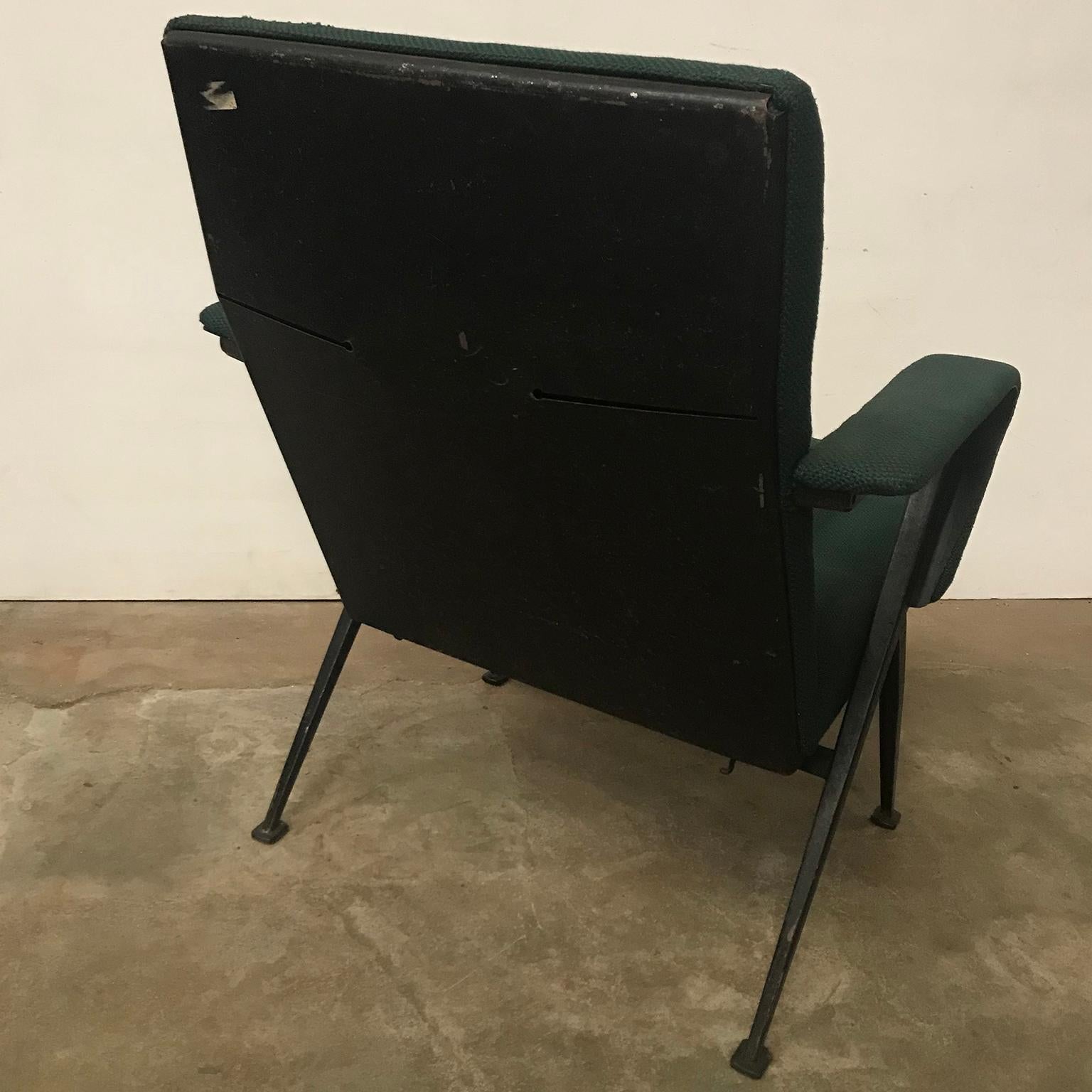 Mid-20th Century 1969 Friso Kramer, Ahrend de Cirkel Repose Lounge Armchair Green Upholstery For Sale