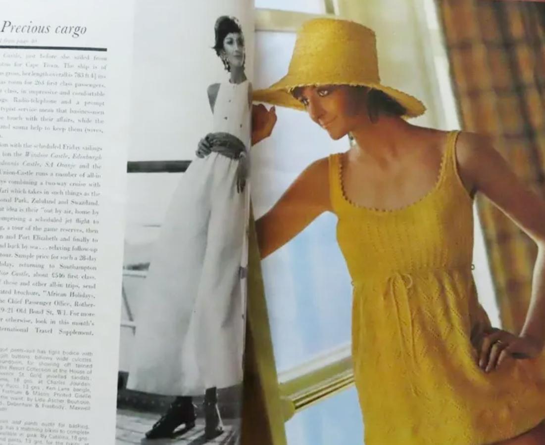 Orange 1969 Harper's Bazaar Magazine British Edition par Colin Glascoe en vente
