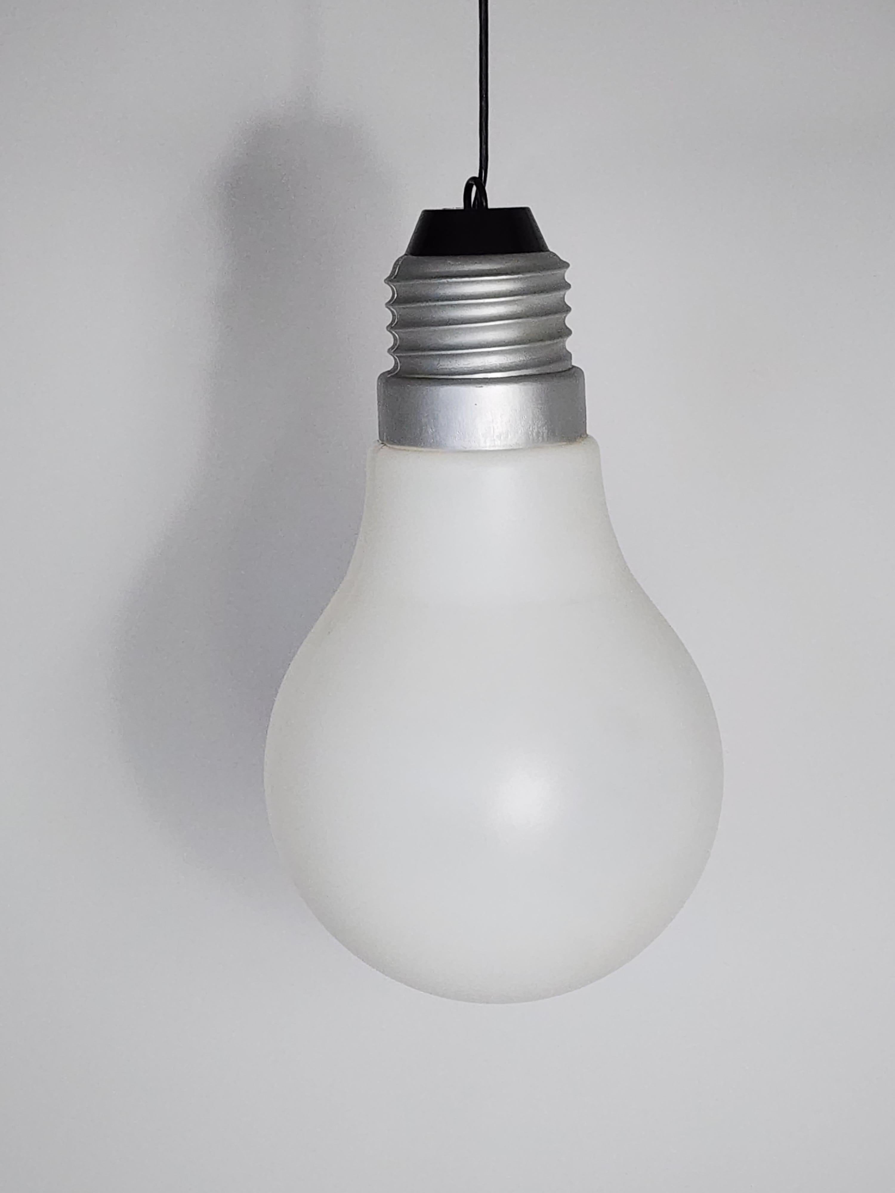 1969   Pendelleuchte „Bulb Bulb“ von Ingo Maurer, USA im Angebot 3