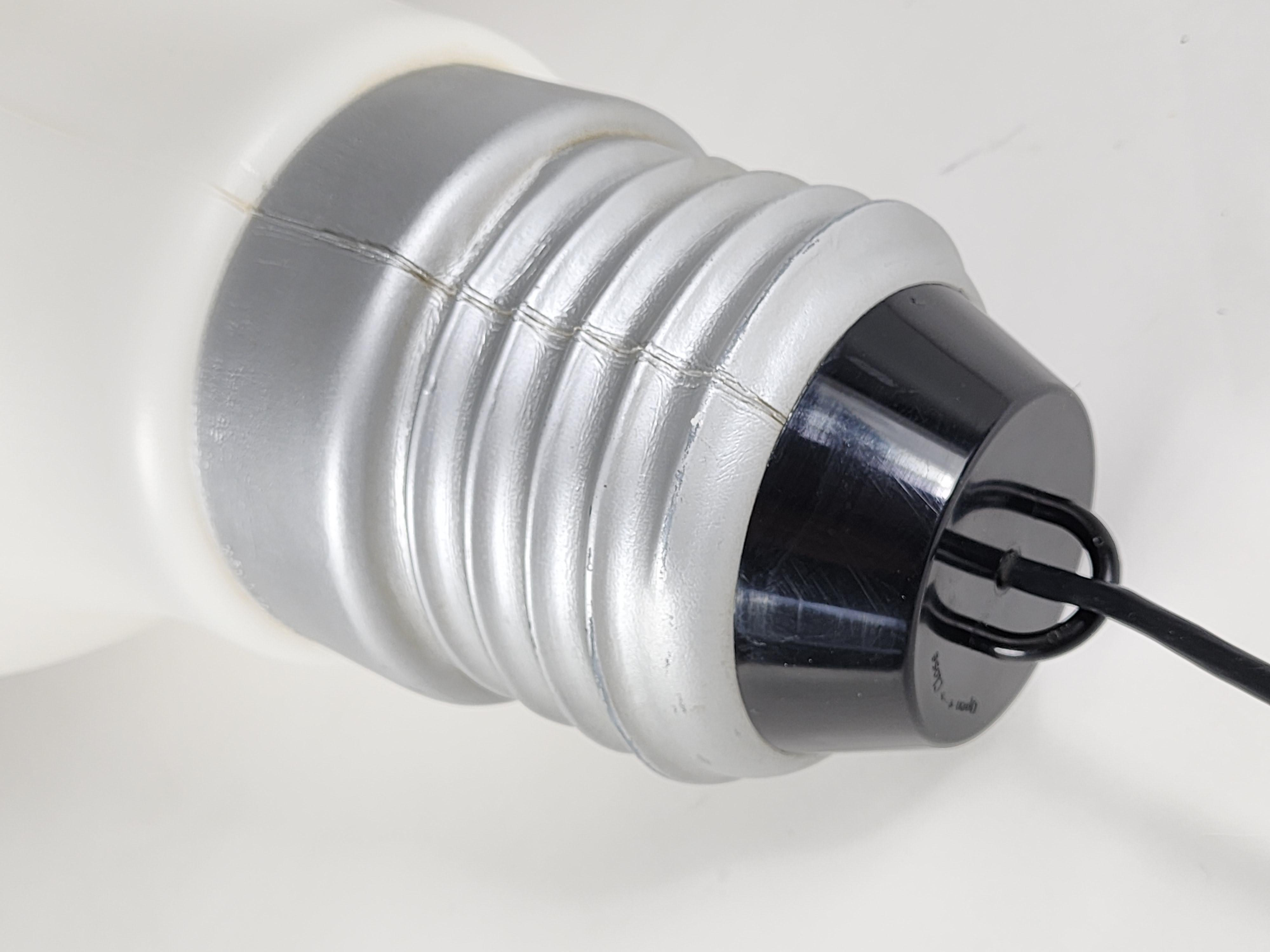 Américain 1969   Pendentif Ampoule Bulb Ingo Maurer, États-Unis en vente