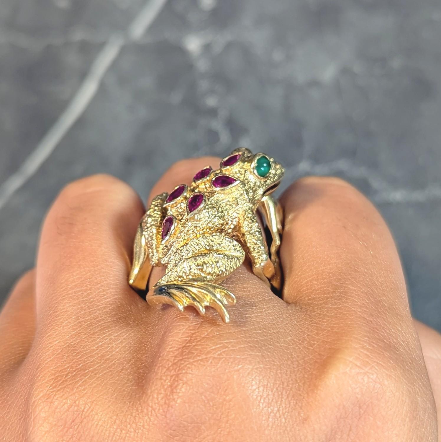 1969 Kurt Wayne 1.60 CTW Ruby Emerald 18 Karat Yellow Gold Vintage Frog Ring 9