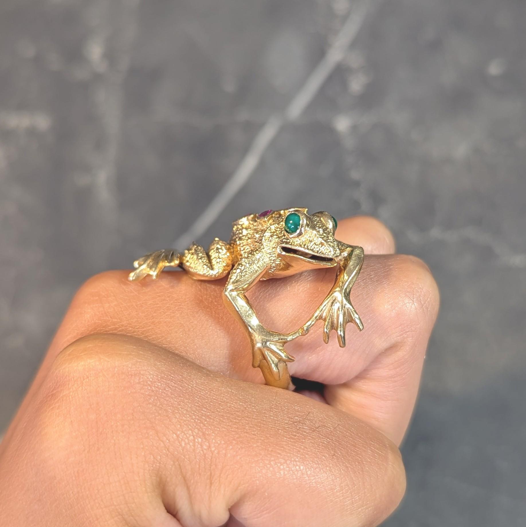 1969 Kurt Wayne 1.60 CTW Ruby Emerald 18 Karat Yellow Gold Vintage Frog Ring 10