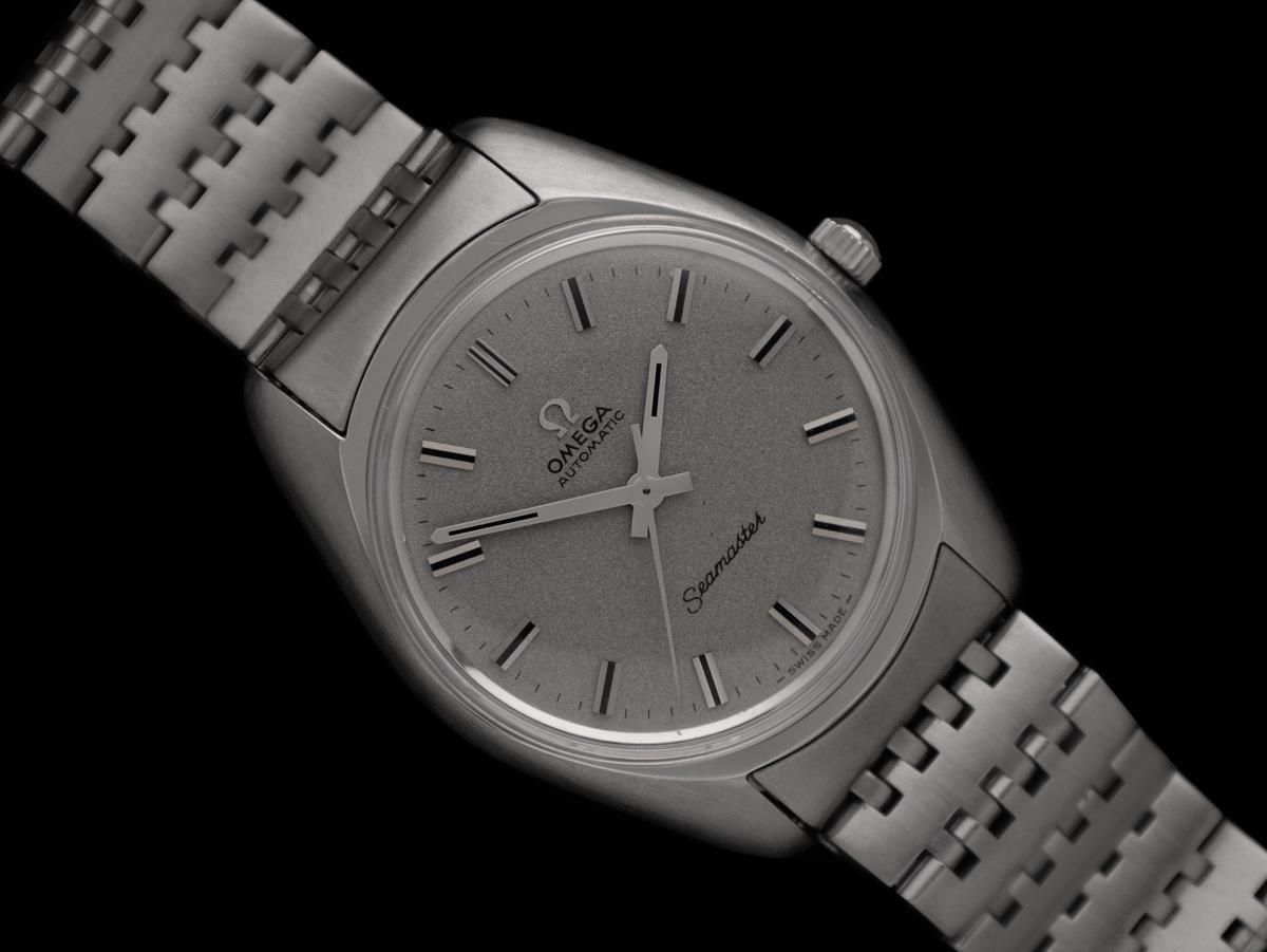 NAMED ONE OF WATCHPRO MAGAZINE’S “HOT 100” - THE TOP 100 INFLUENCERS OF THE U.S. WATCH INDUSTRY. HOW CAN WE SERVE YOU? 

We’re new to offering our carefully curated collection on 1stDibs, but we have sold over 10,000 fine watches and exceptionally