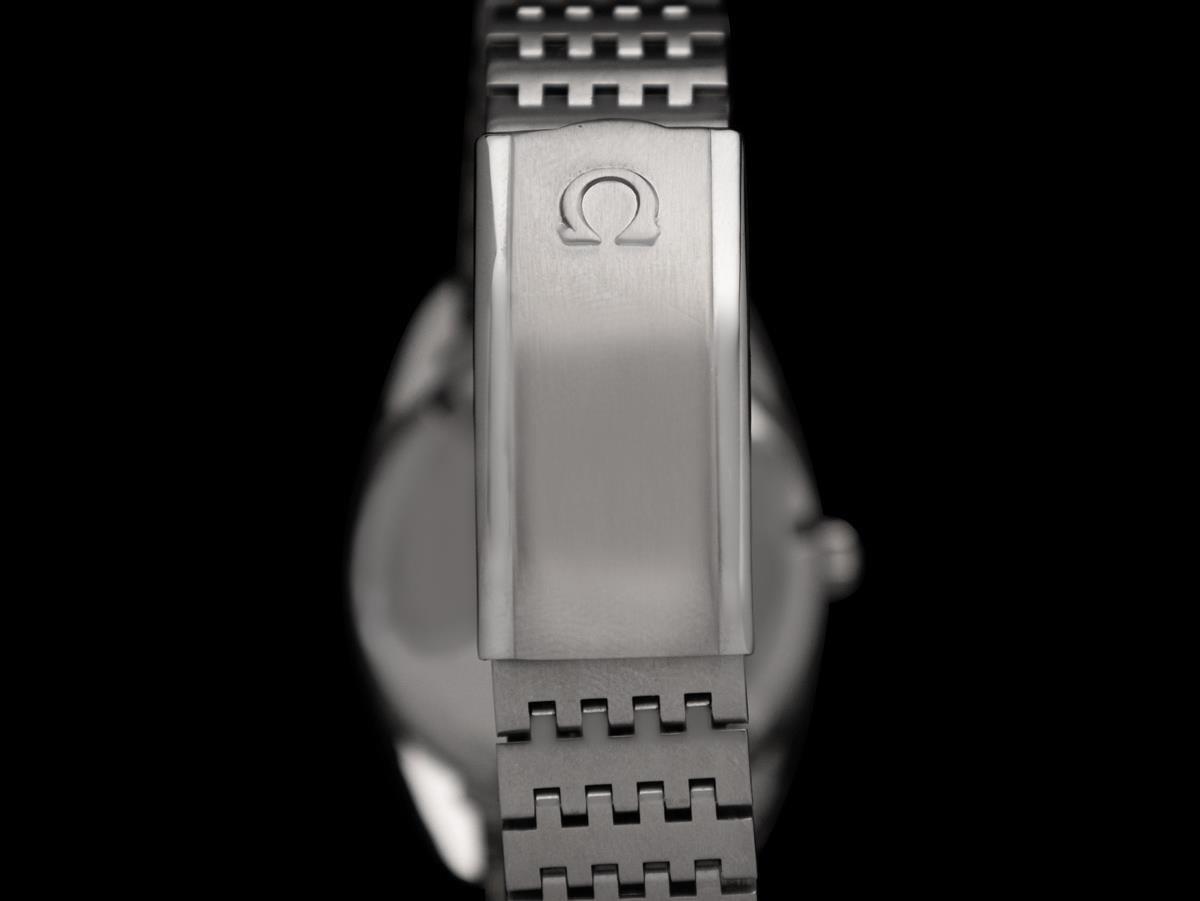 1969 Omega Seamaster Mens Vintage Watch with Automatic Cal. 552 Movement - SS For Sale 4