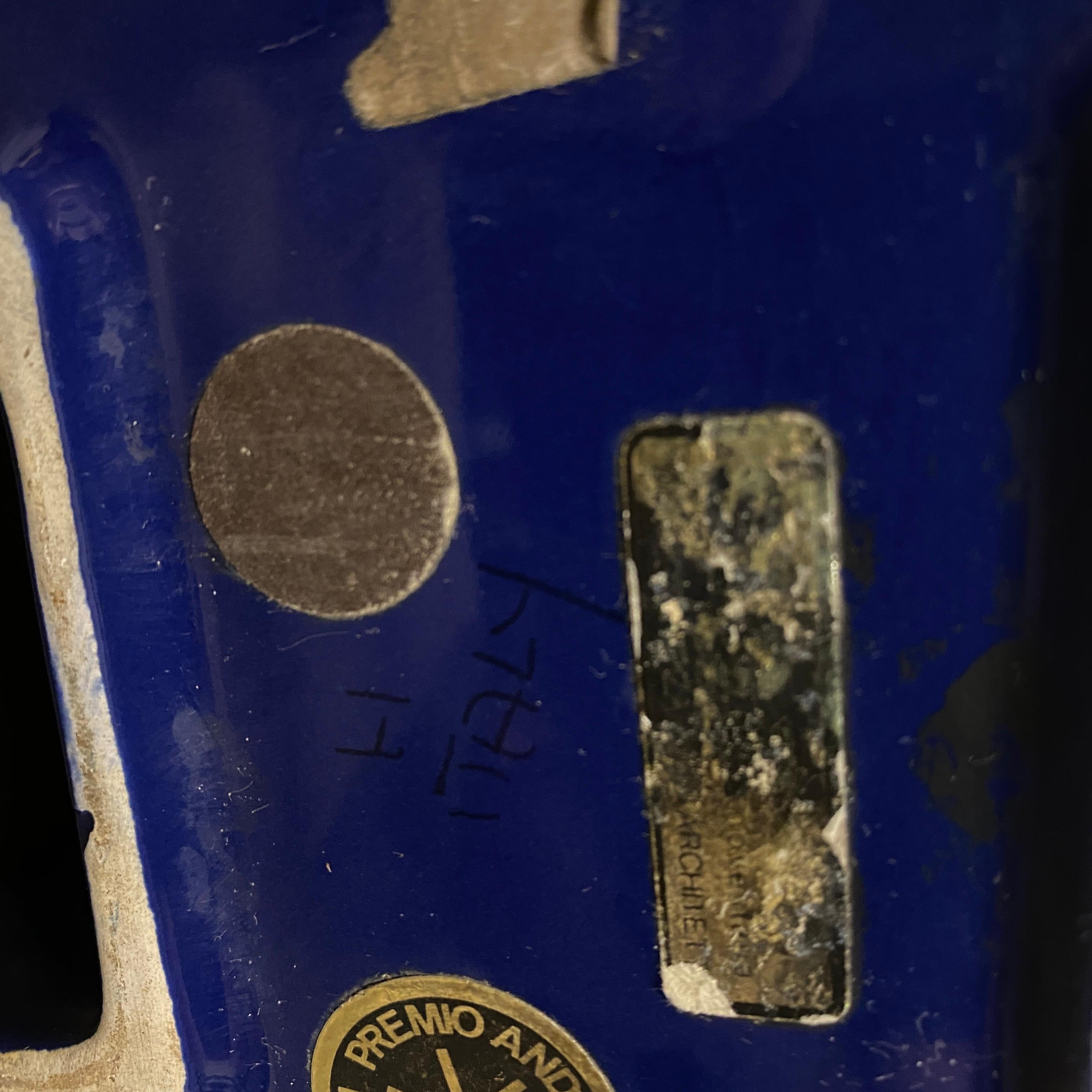 1969 Post Jarrón moderno de cerámica azul de diseño italiano Vetrochina Cerámico en venta