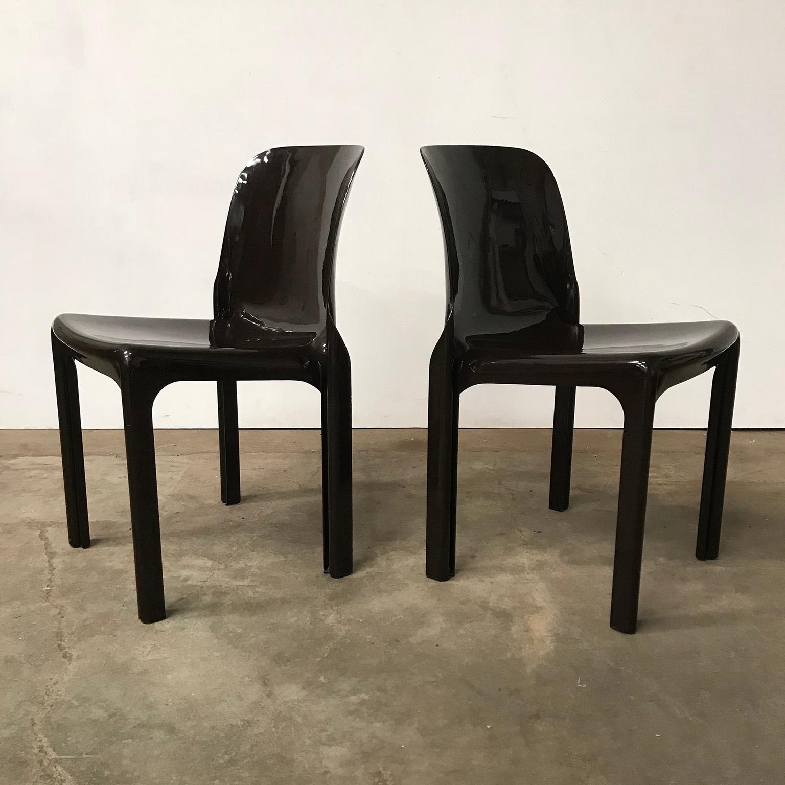 Mid-Century Modern 1969, Vico Magistretti for Artemide, Set of Two Dark Brown Selene Chairs