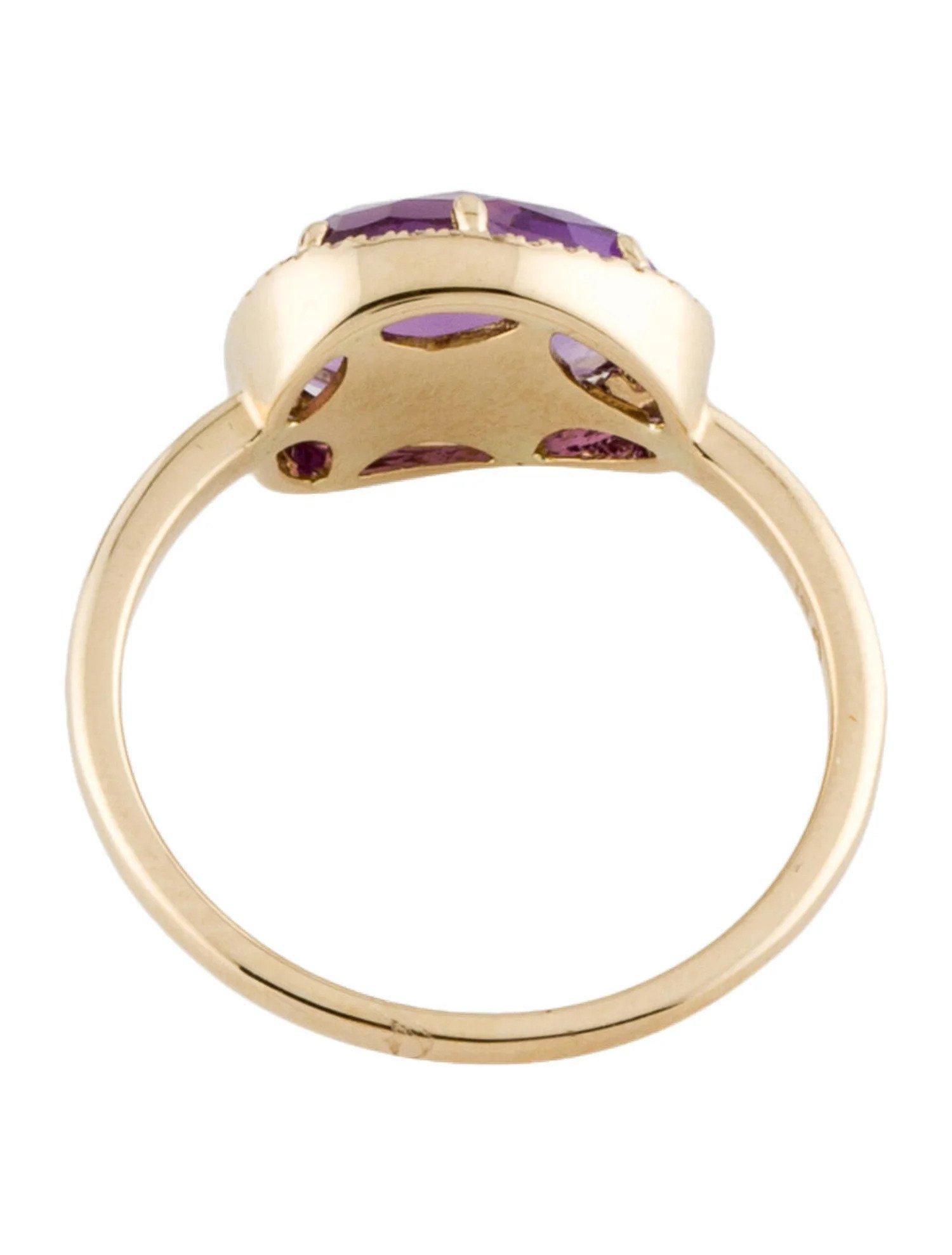 Women's 1.97 Carat Amethyst & Diamond Yellow Gold Ring For Sale