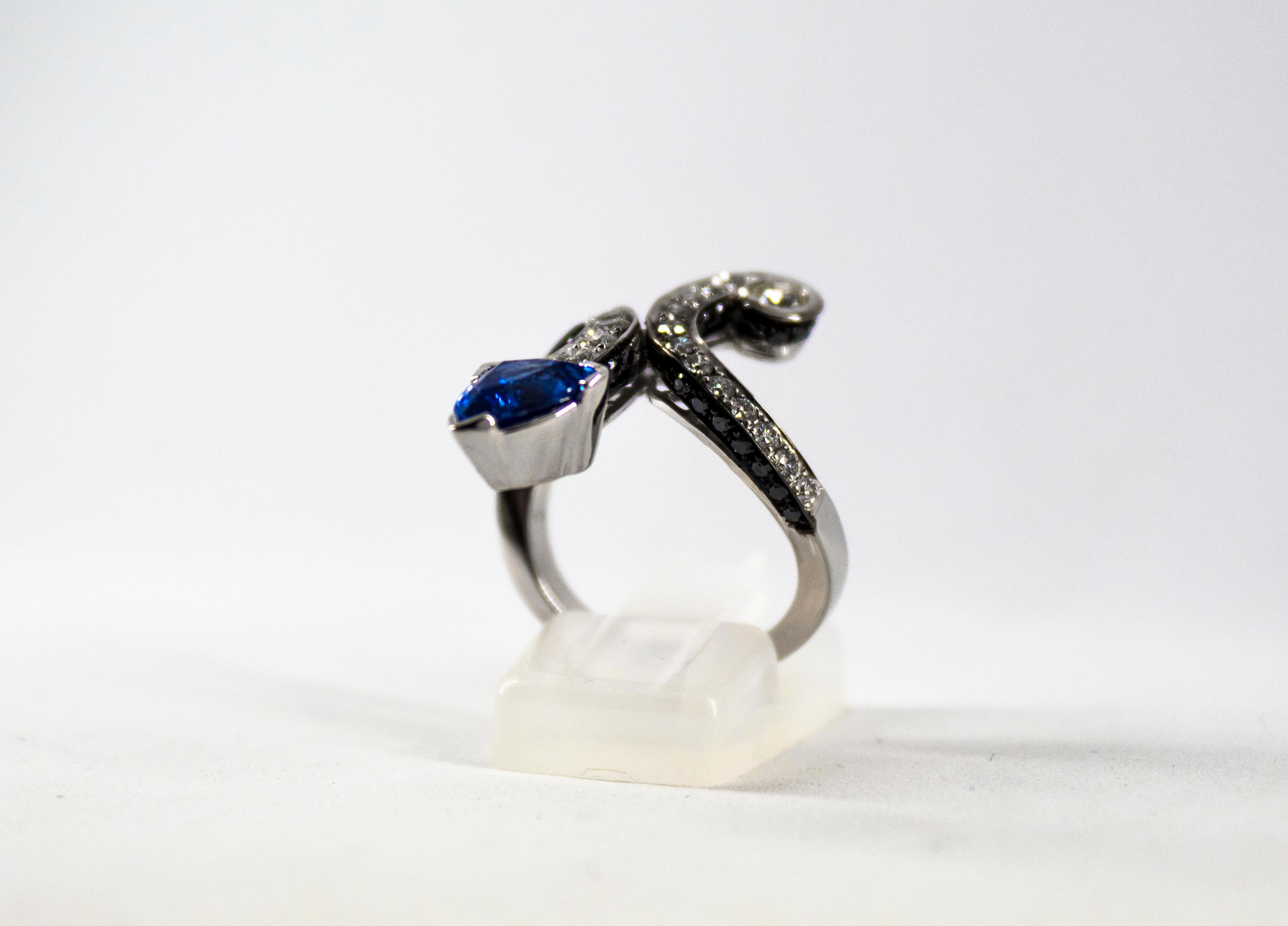 Art Deco 1.97 Carat Blue Sapphire 1.36 Carat White Black Diamond White Gold 