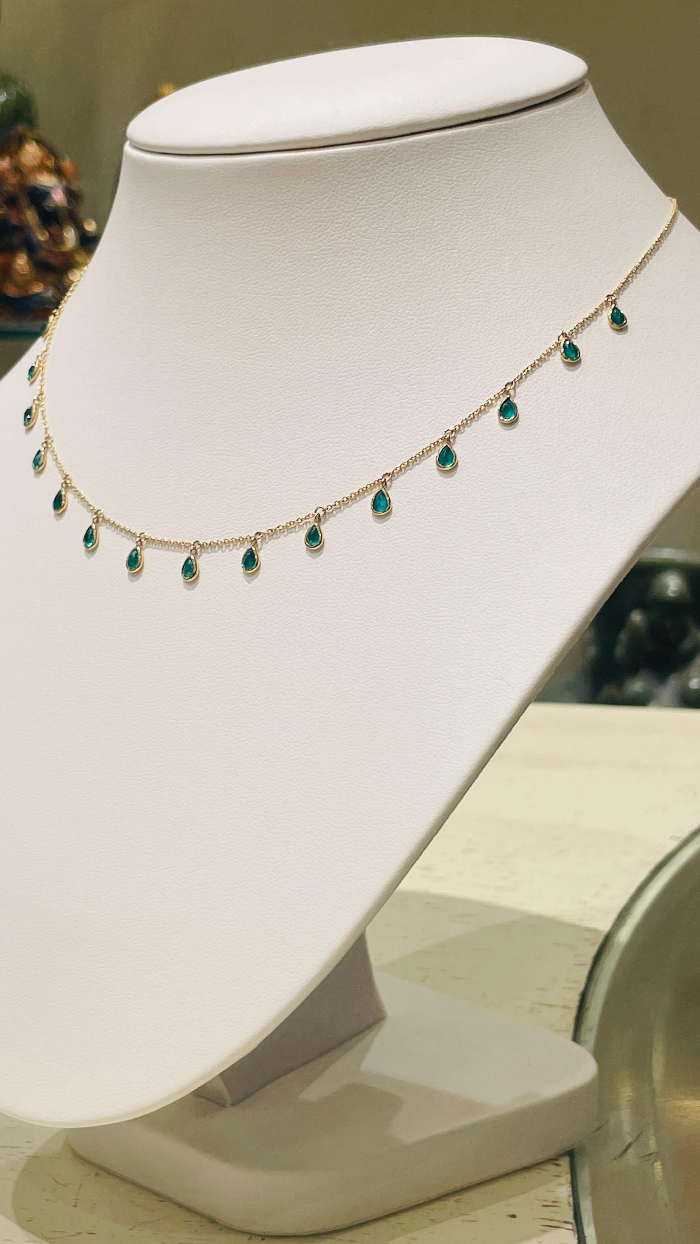 Emerald Necklace in 18K Gold studded with pear cut emerald pieces. This is a great bridesmaid, wedding or christmas gift for anyone on your list.
Accessorize your look with this elegant emerald drop necklace. This stunning piece of jewelry instantly