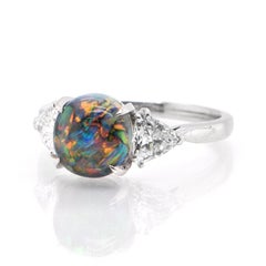 1,97 Karat Lighting Ridge Schwarzer Opal & Diamant Dreisteinring aus Platin mit drei Steinen
