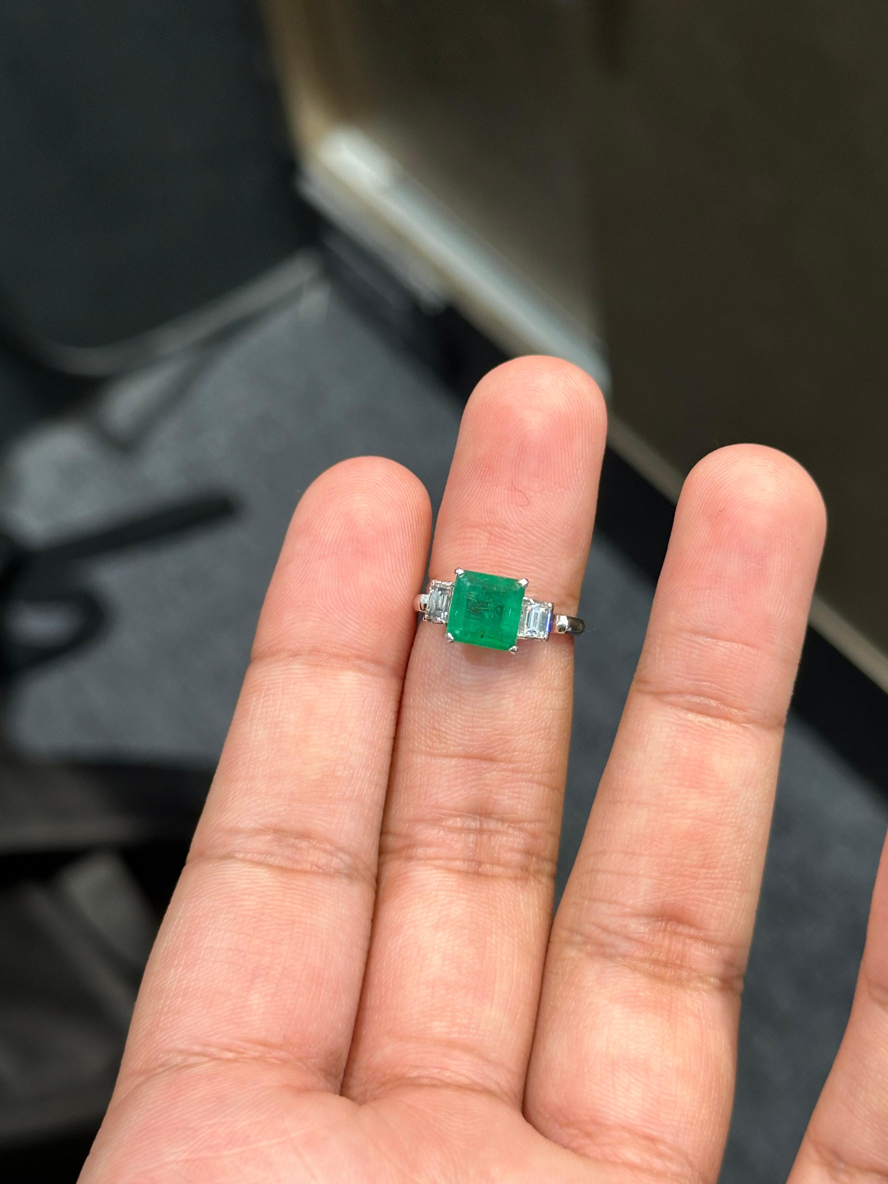 1.97 Carat Zambian Emerald & Diamond Three-stone Ring in Platinum 900 For Sale 1