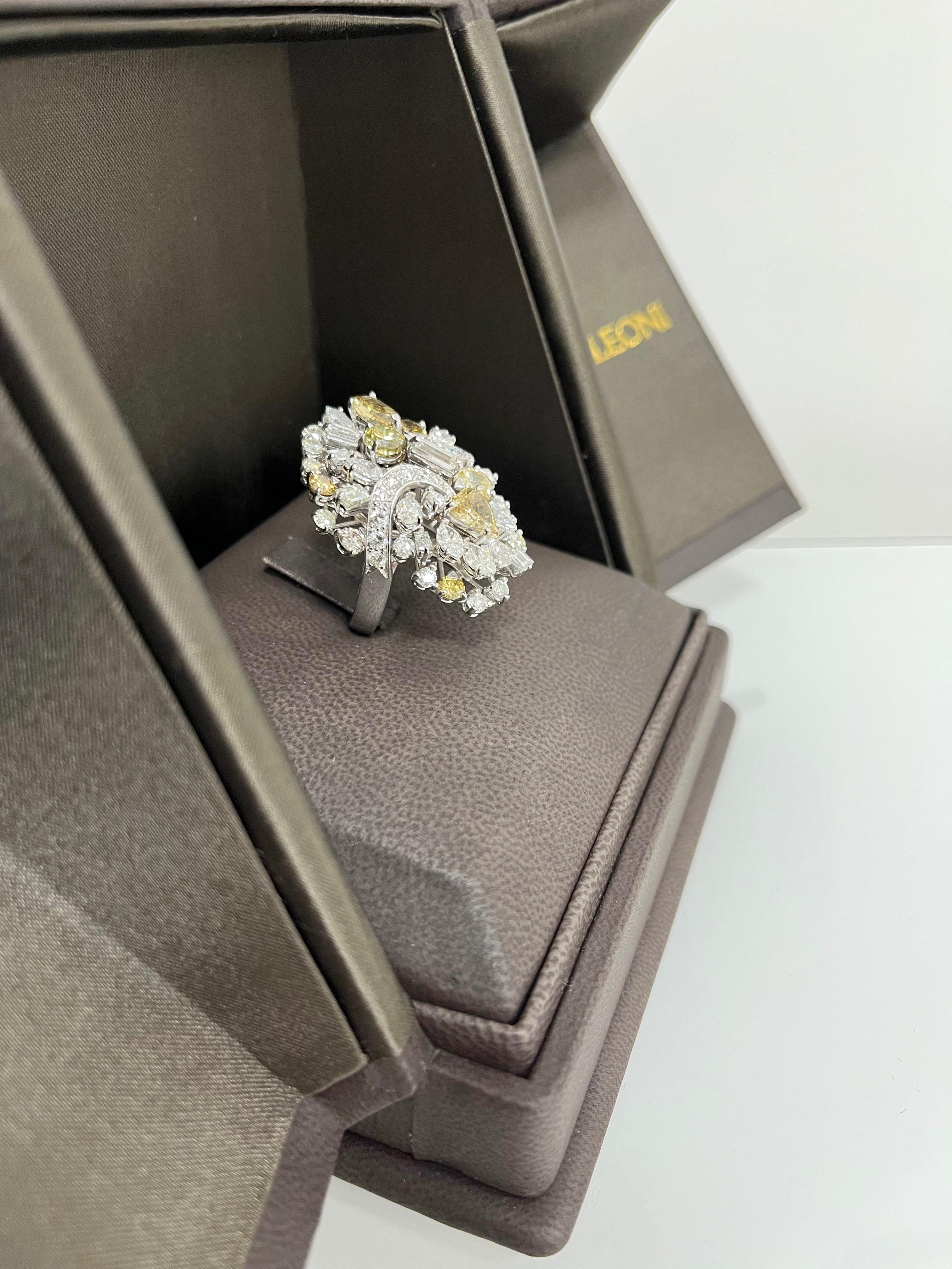 1970 18 Karat White Gold Multicolored Diamonds Cocktail Ring For Sale 6