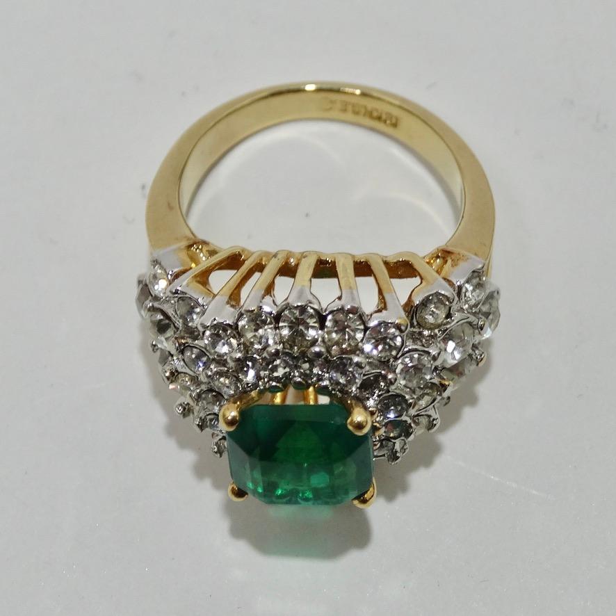 1970 18K Princess Cocktail Ring In Excellent Condition For Sale In Scottsdale, AZ