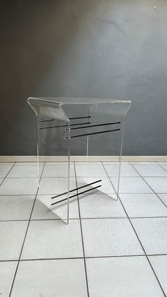 1970-1980s, Vintage Console Tabel/Writing Table, Structure in Plexiglass