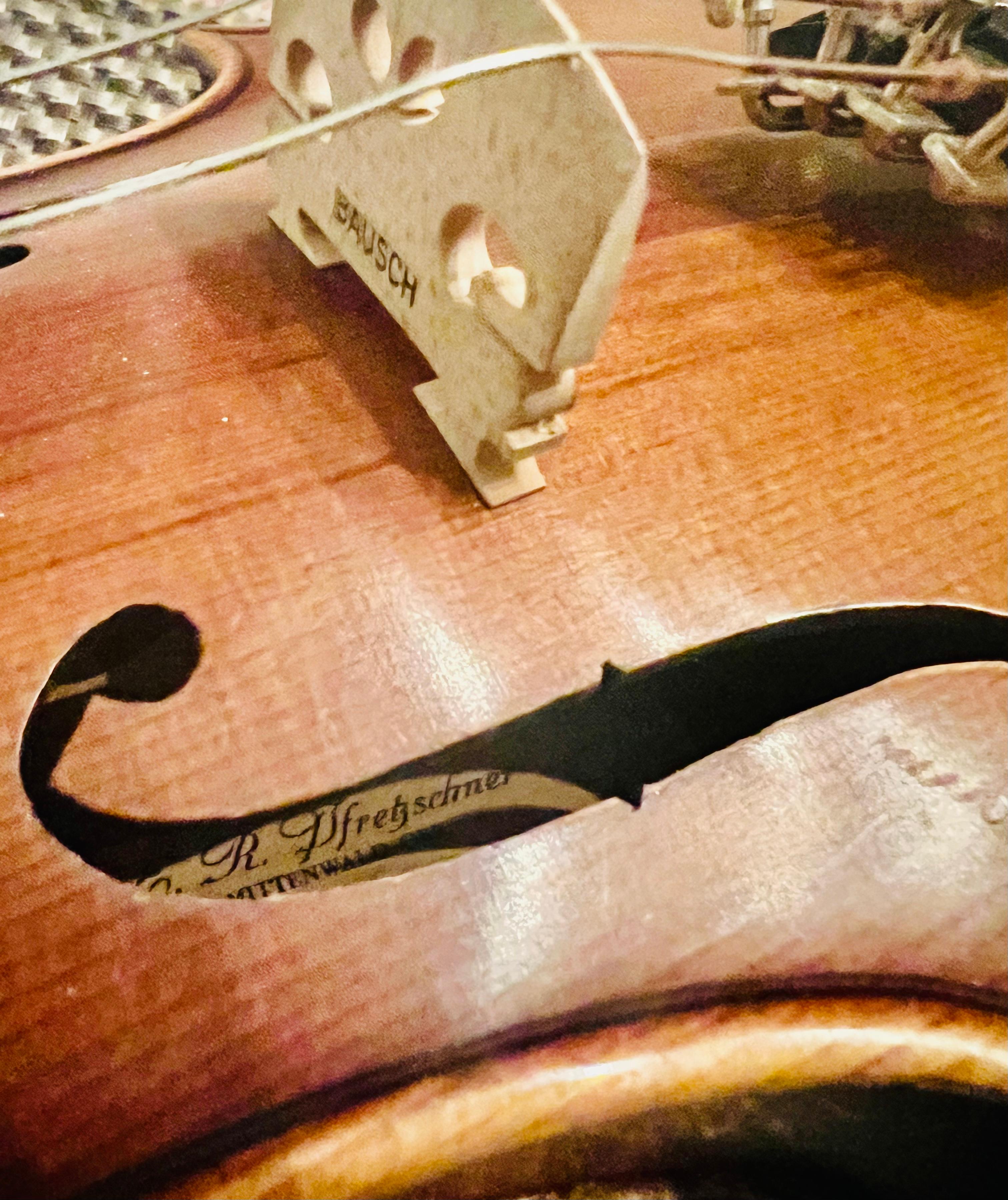 1970 3/4 E.R. Pfretzschner Hand-Crafted Violin in the Style of A. Stradivarius en vente 10