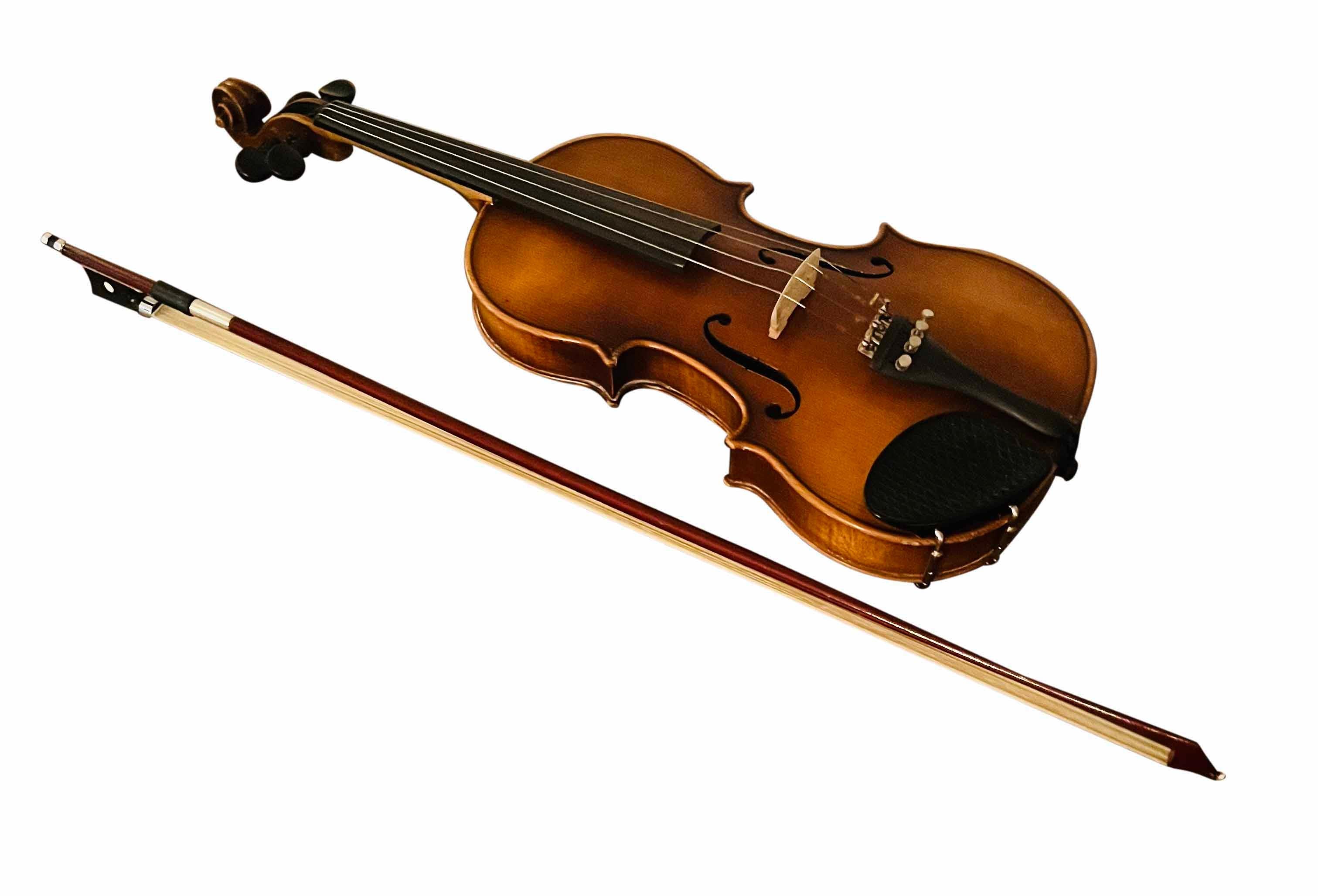 1970 3/4 E.R. Pfretzschner Hand-Crafted Violin in the Style of A. Stradivarius en vente 12