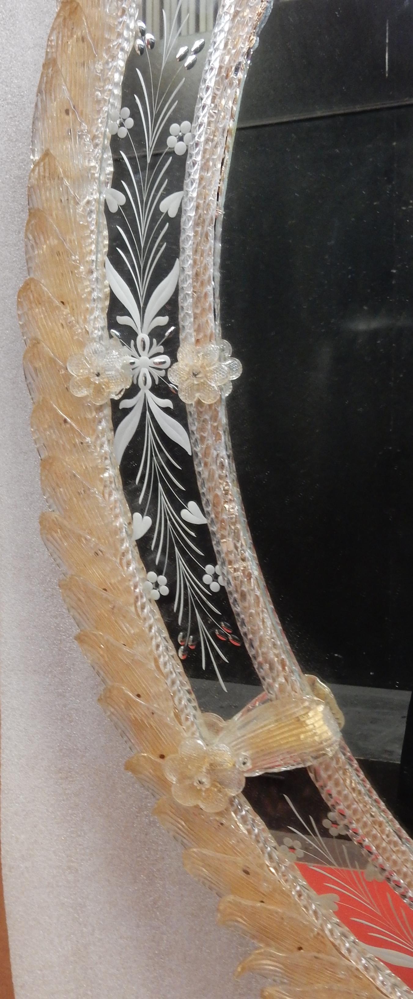 Fin du 20e siècle Miroir Murano Vronse 1970/80 avec inclusions de cristal et d'or en vente