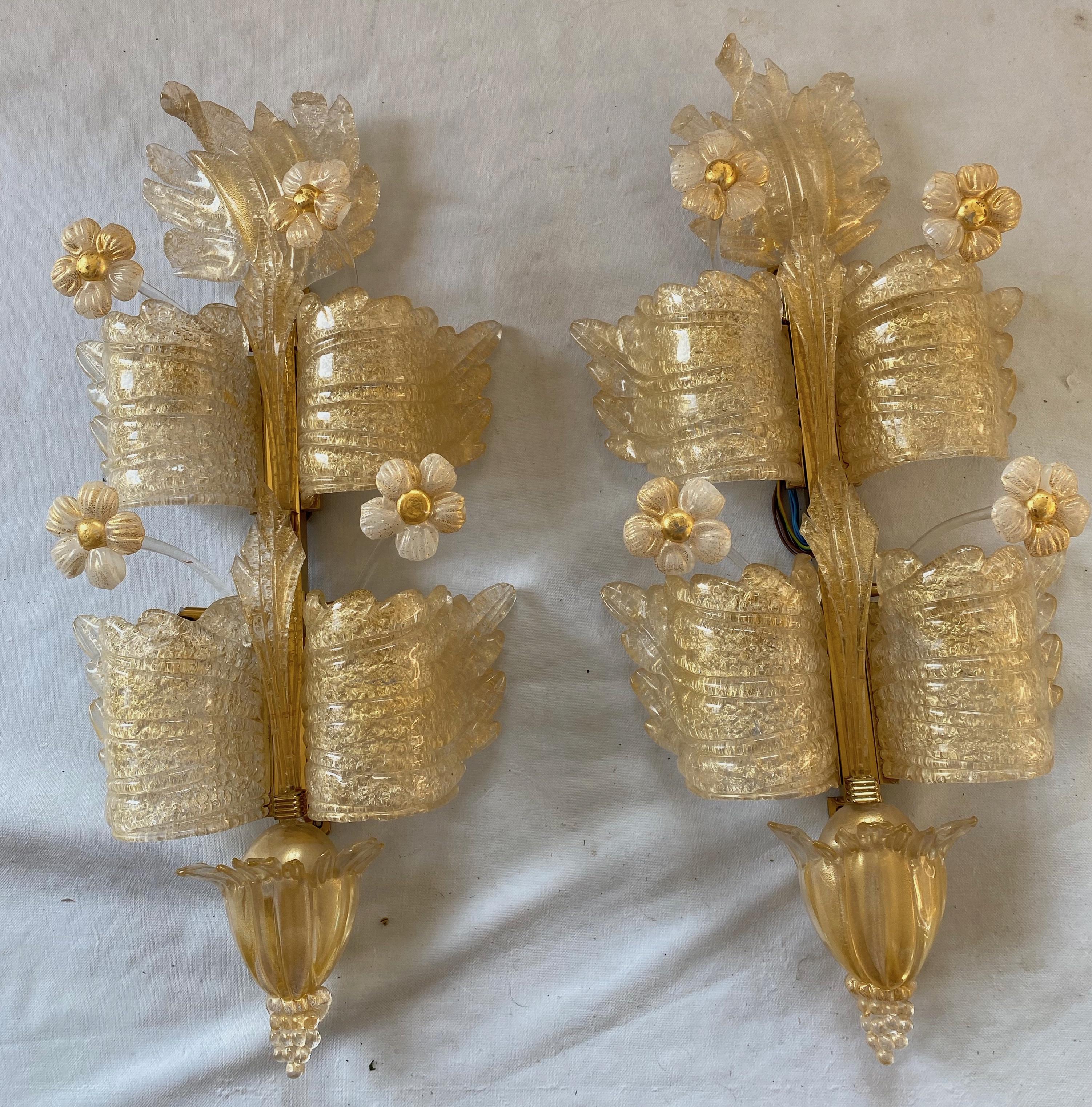 1970/80′ Pair of Murano Glass Or Crystal Sconces Barovier & Toso Butterfly Shape For Sale 3