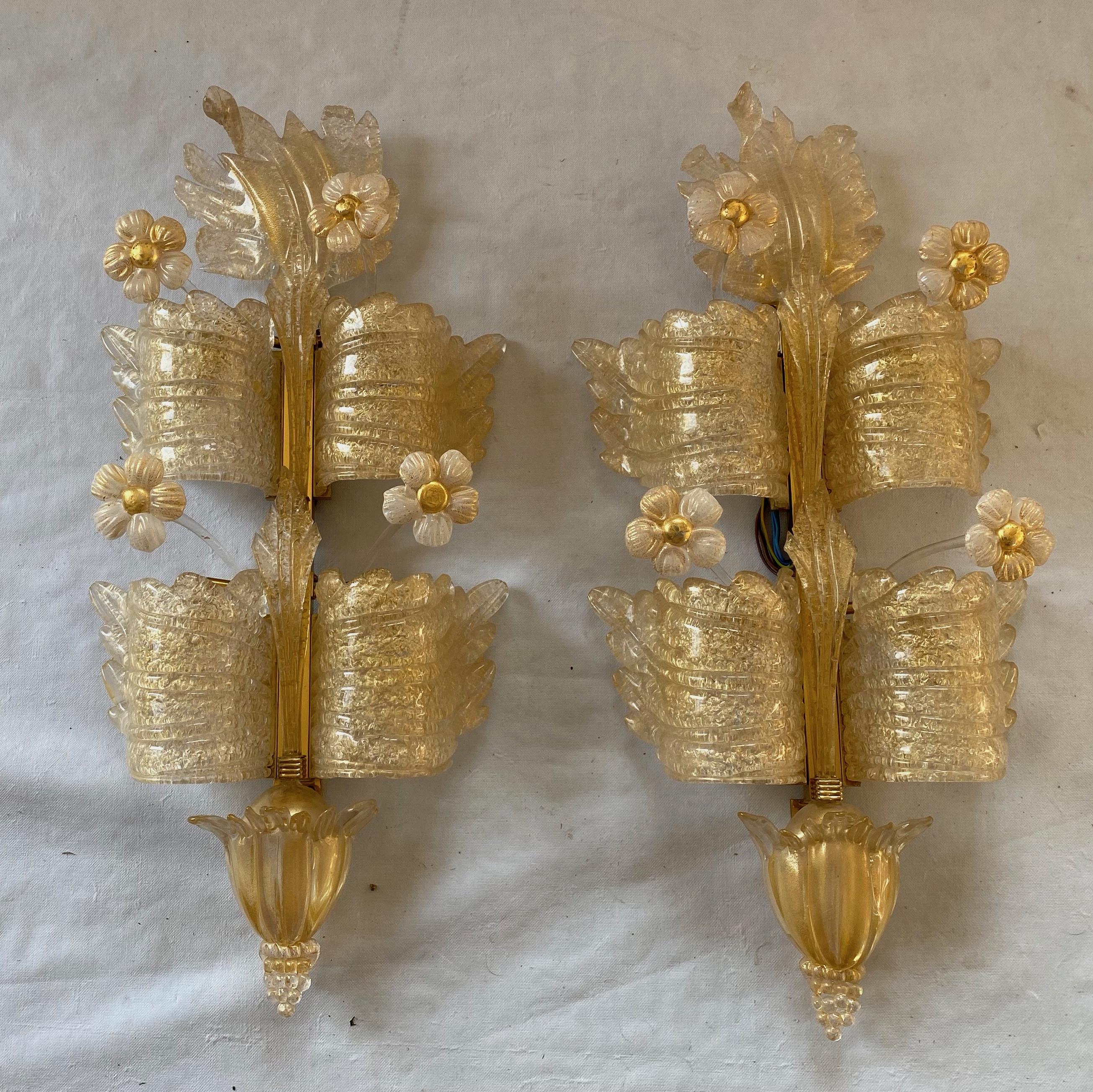 1970/80′ Pair of Murano Glass Or Crystal Sconces Barovier & Toso Butterfly Shape For Sale 4