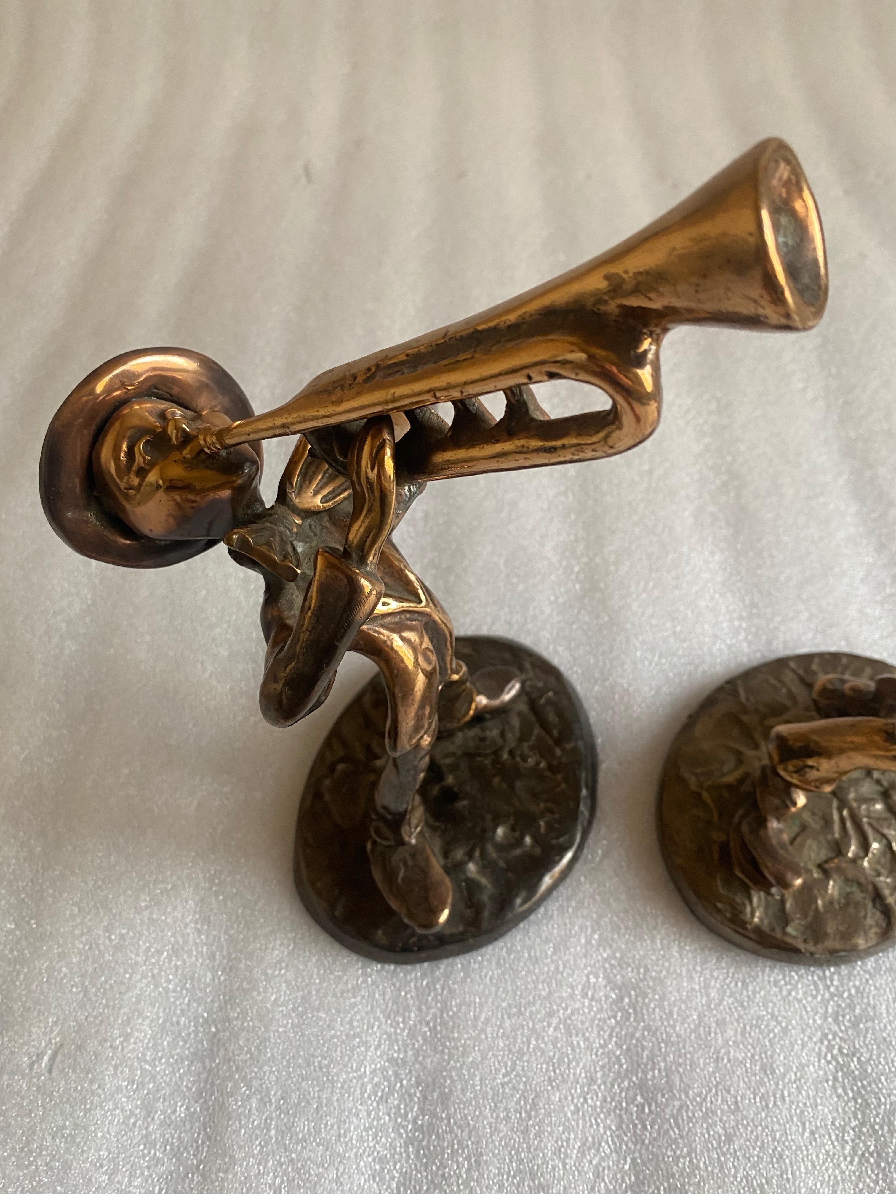 1970/80 Saxophonist and Trumpeter and Violin in Bronze, Sculptures Signed LOHE For Sale 5