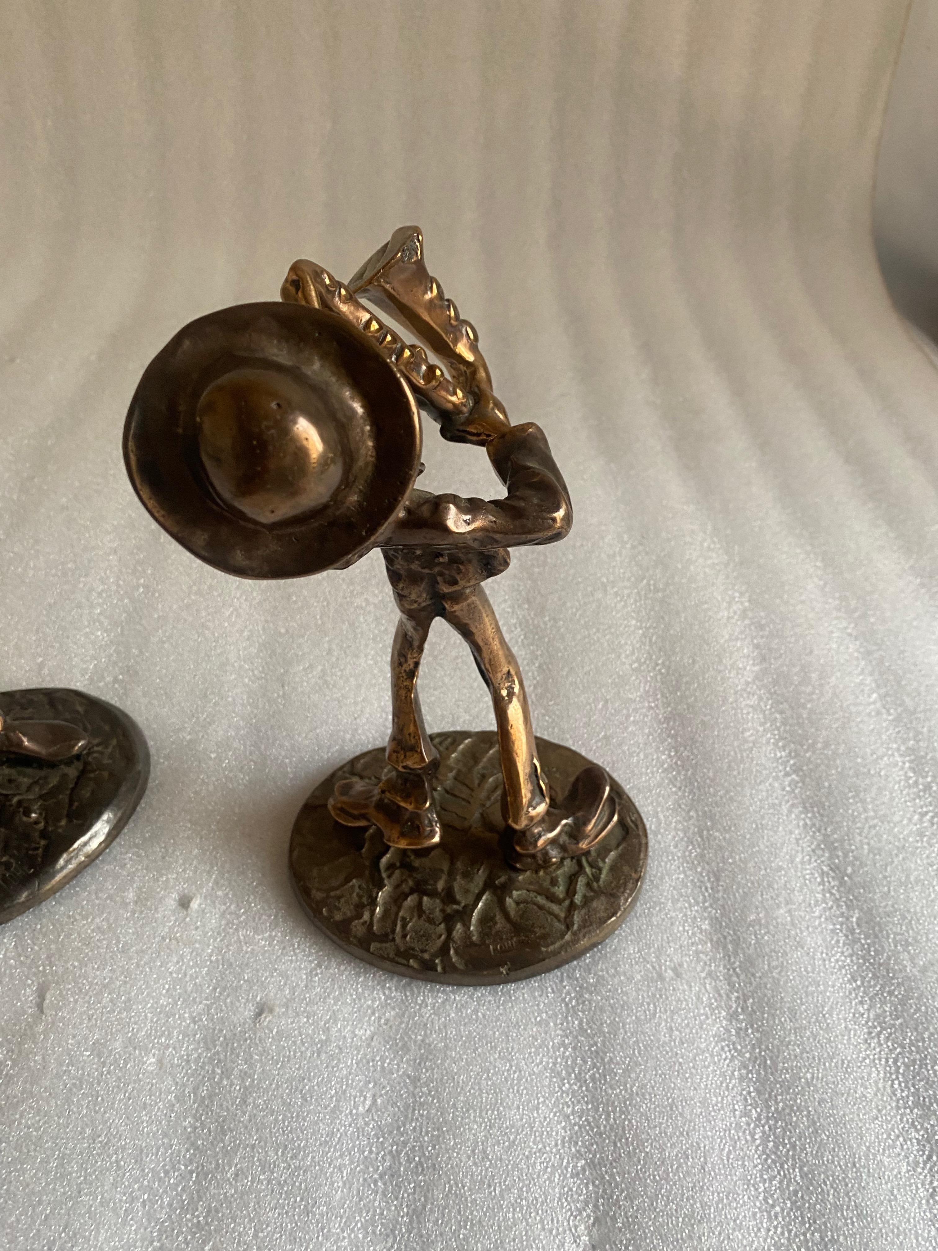Art Deco 1970/80 Saxophonist and Trumpeter and Violin in Bronze, Sculptures Signed LOHE For Sale