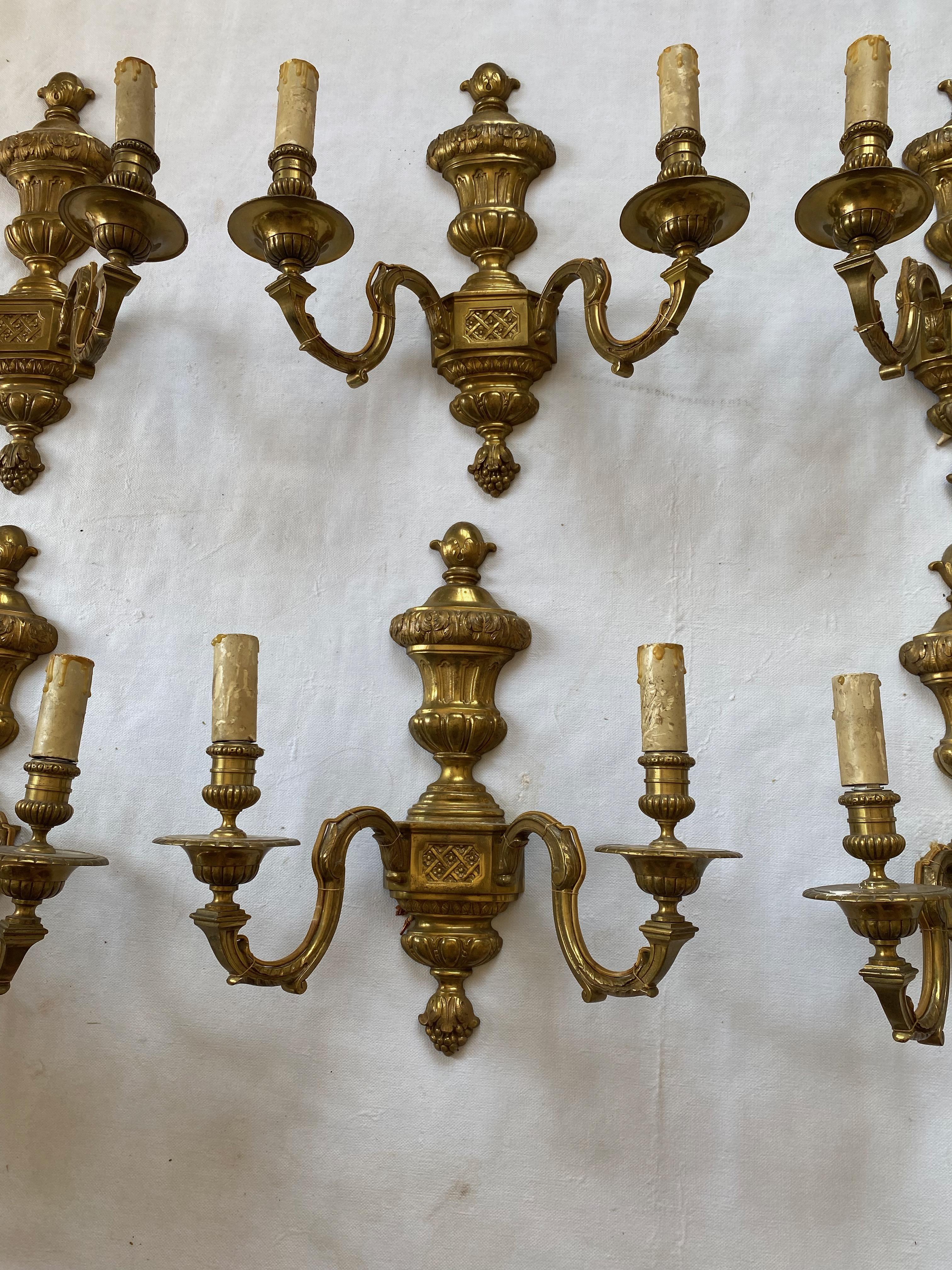 Louis XVI Series 6 Wall Lights in Gilt Bronze Style of Lxvi Maison Bagués Label, 1970/80 For Sale