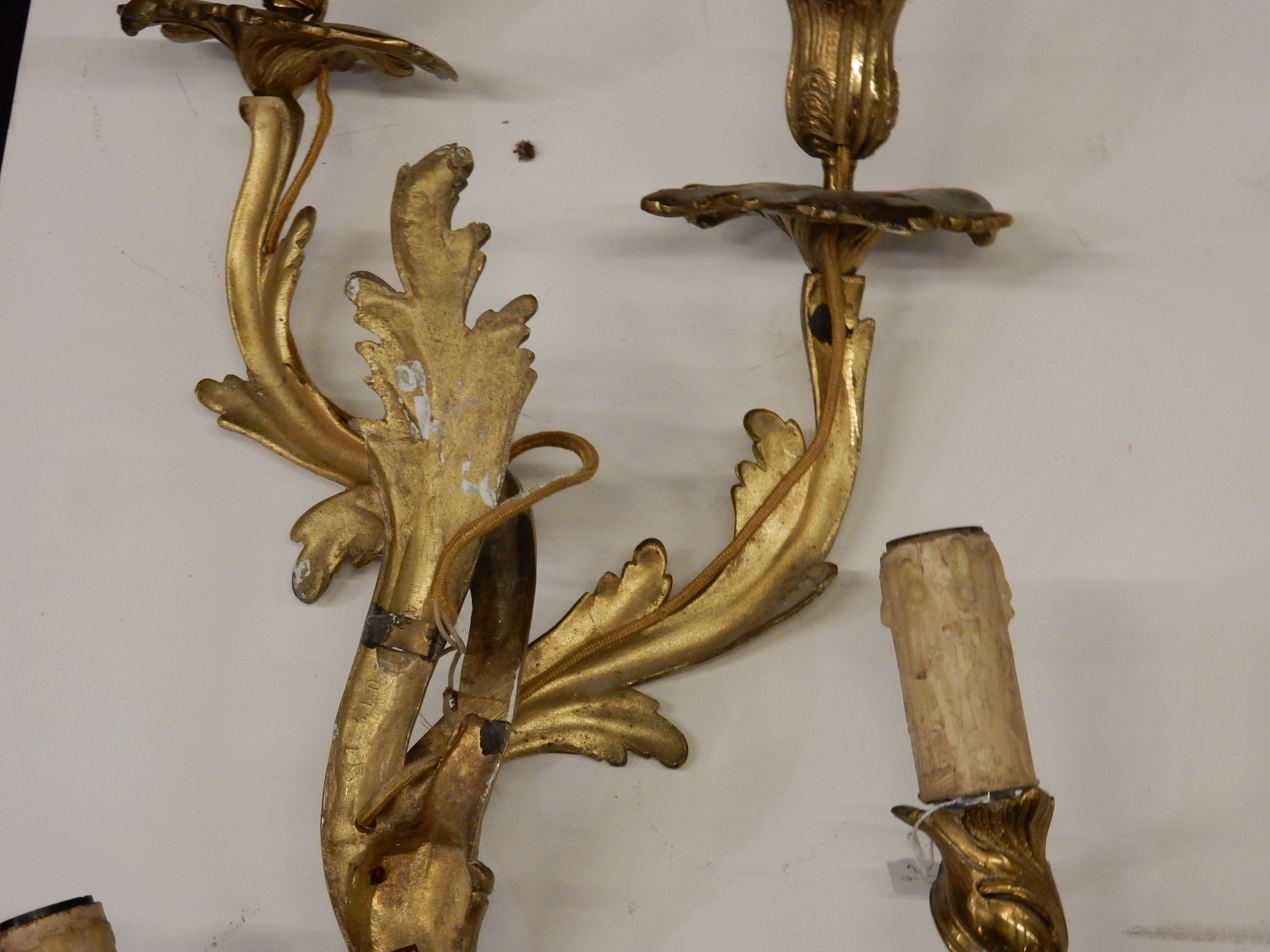 Series of 2 Pairs of Sconces Doing in Gilt Bronze Louis XV Style Signed Baguès 9