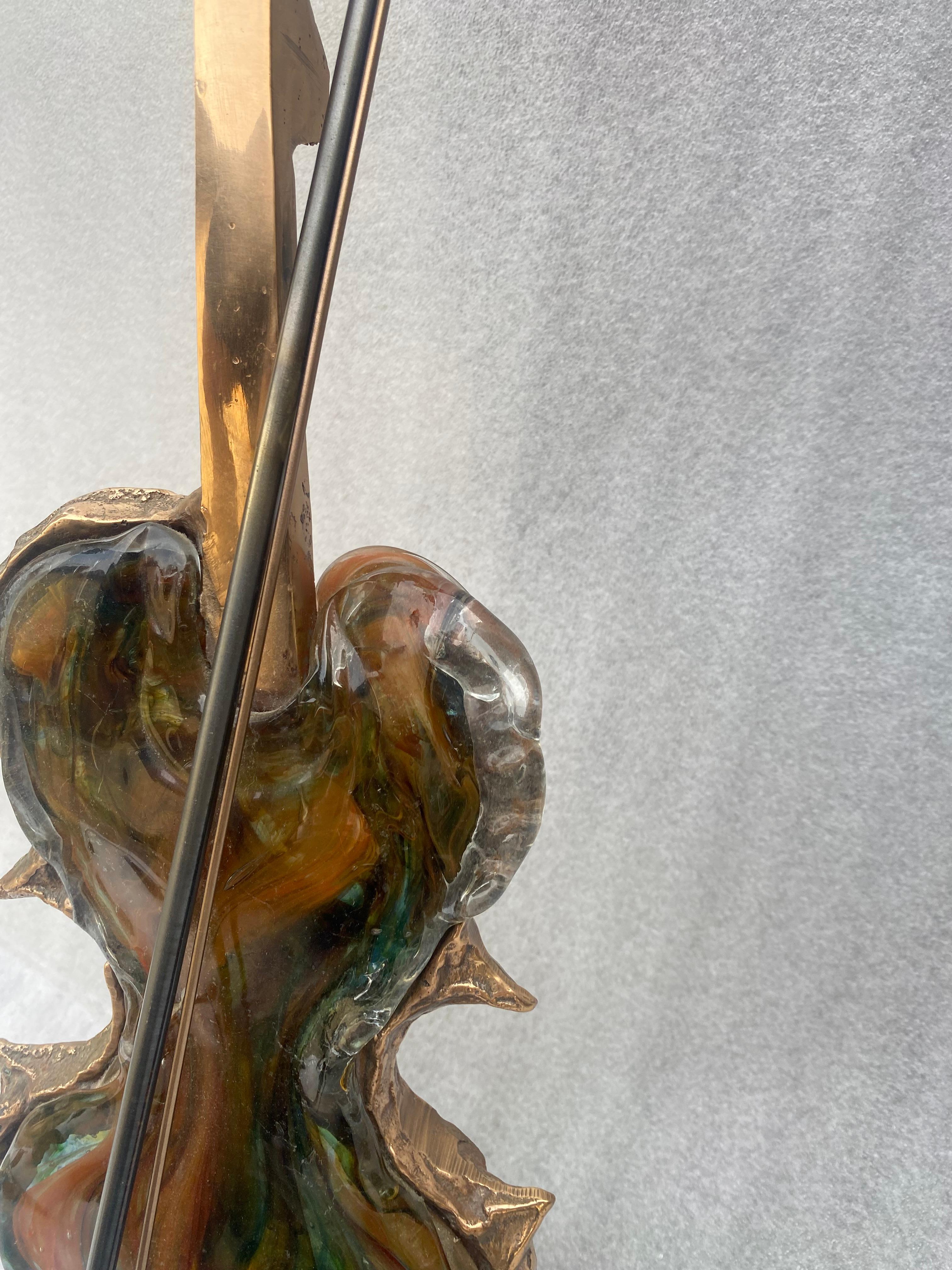 Lampe de violon 1970/80 en bronze et pâte de verre, sculpture signée LOHE en vente 7