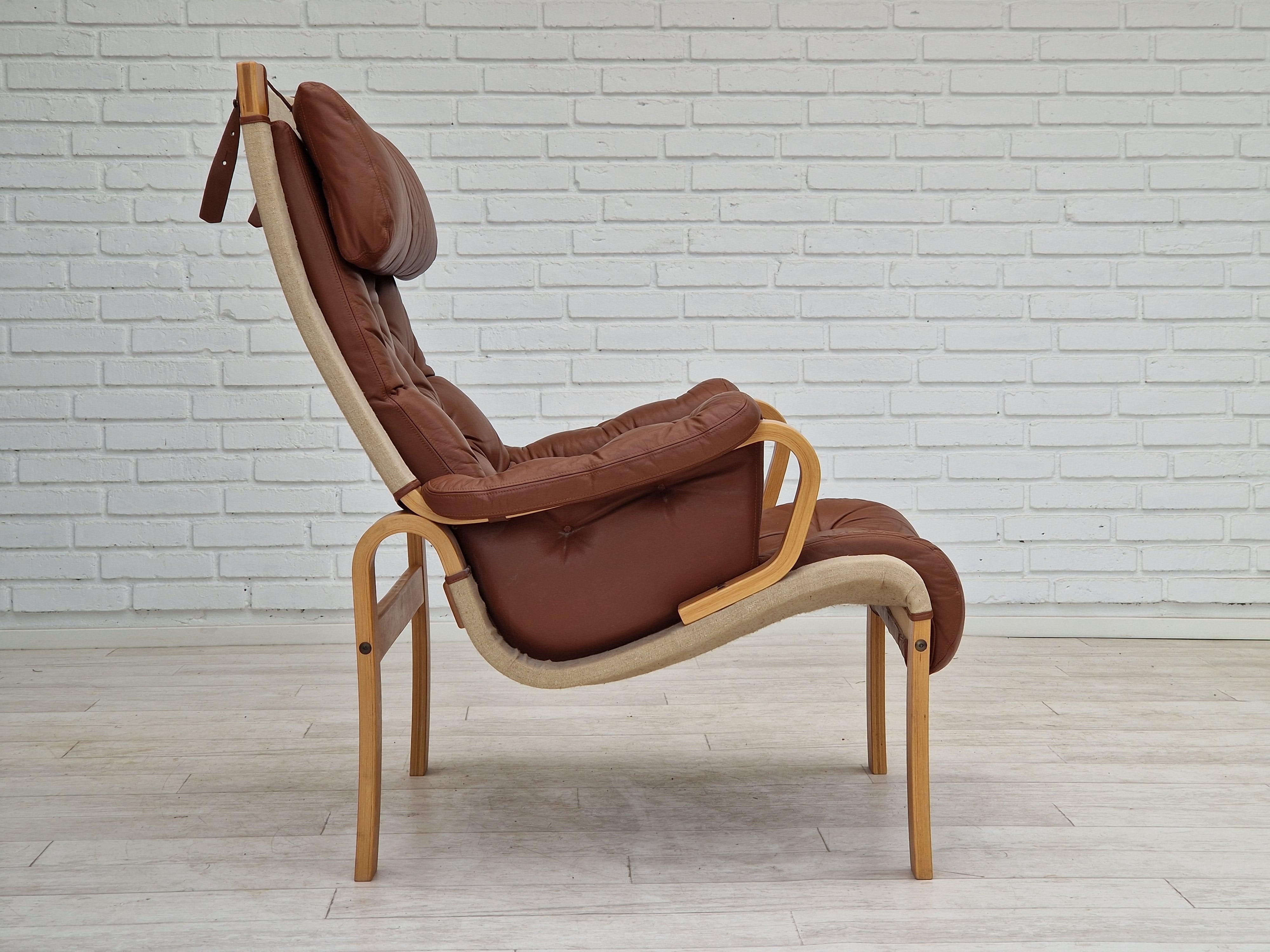 Danois Années 1970-80, Design Wood Wood par Jeki Møbler, fauteuil en cuir, bois courbé de hêtre. en vente
