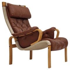 Vintage 1970-80s, Danish design by Jeki Møbler, armchair in leather, beech bent wood.