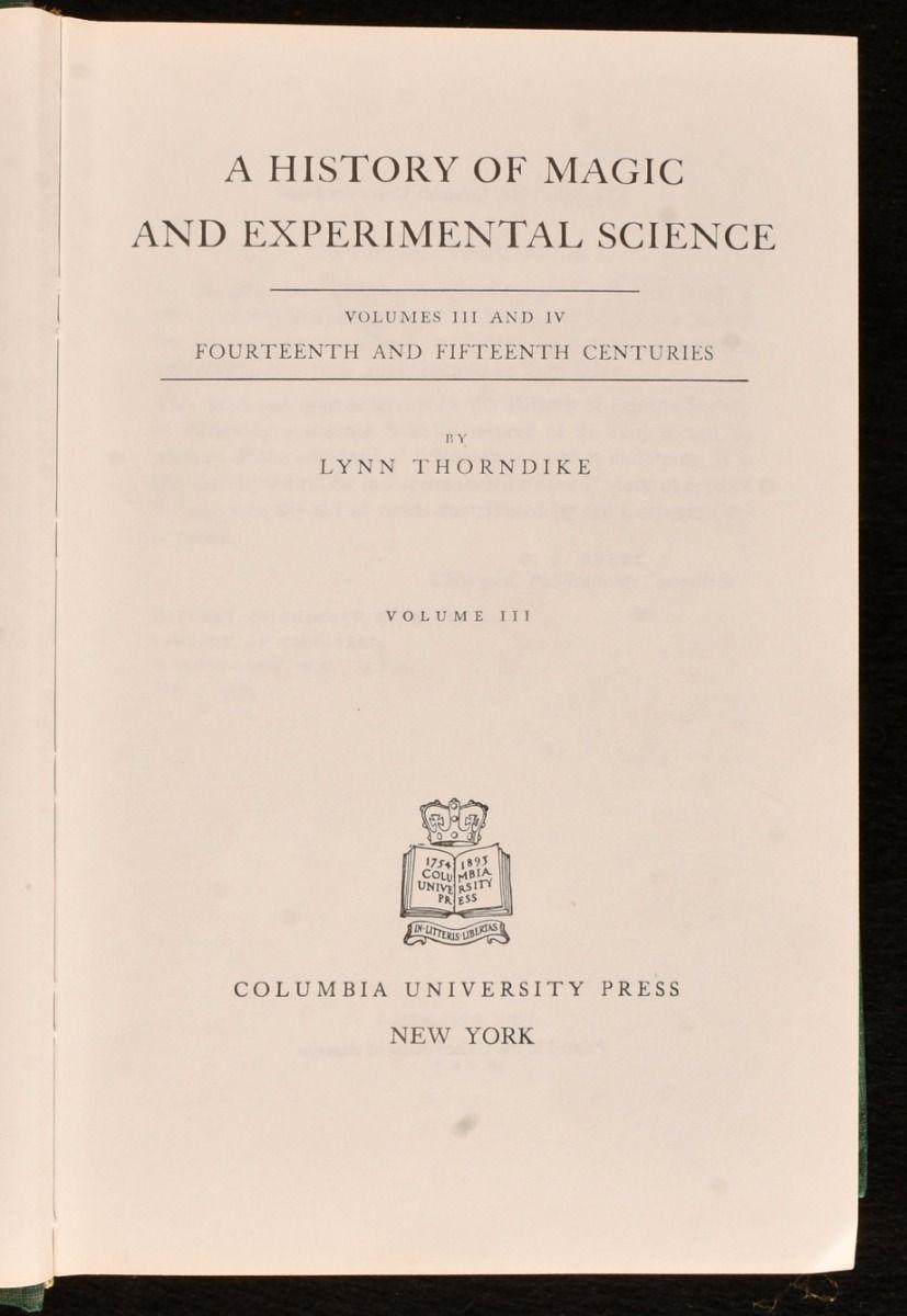 Papier 1970 A History of Magic and Experimental Science en vente