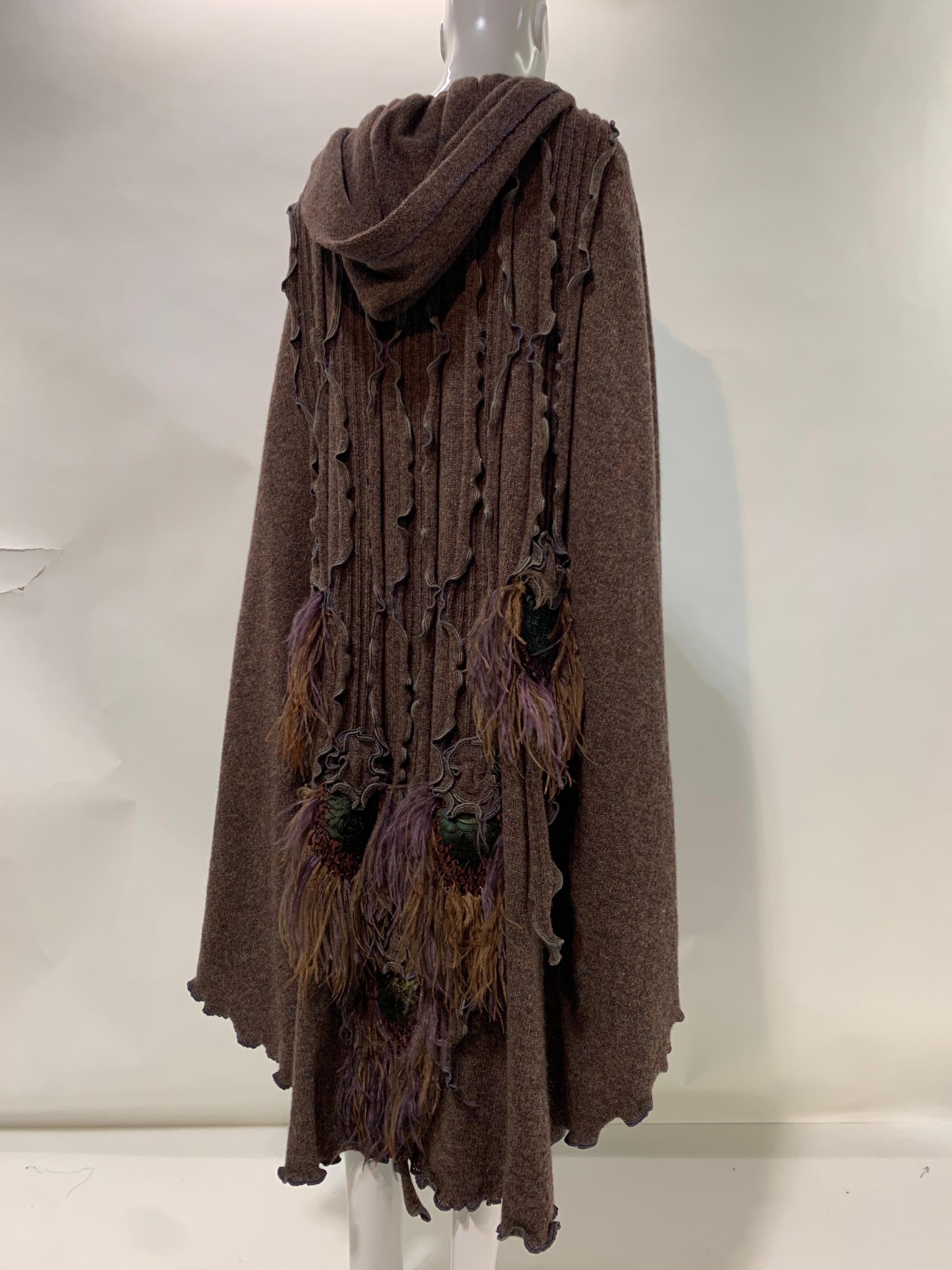 1970 Animal Rainbow - London Hooded Hippie Chic Feathered Wool Fairytale Cape  For Sale 5