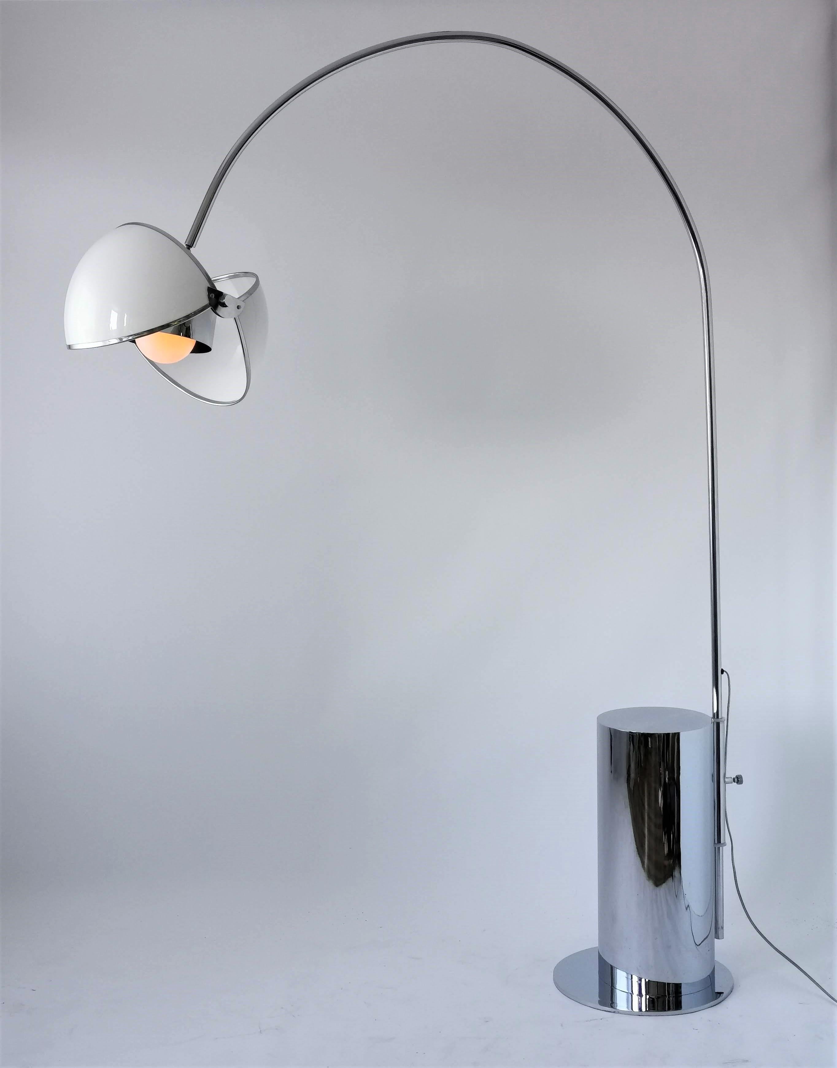 Mid-Century Modern 1970 Arch Floor Lamp in the Style of Superstudio, Italia
