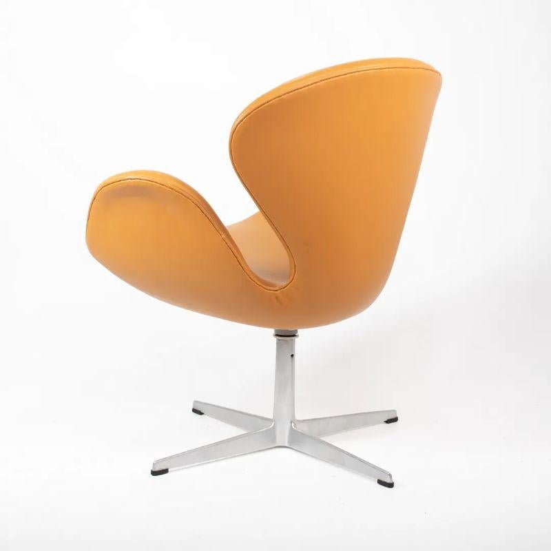 1970 Arne Jacobsen for Fritz Hansen Swan Chair in New Cognac Leather For Sale 1