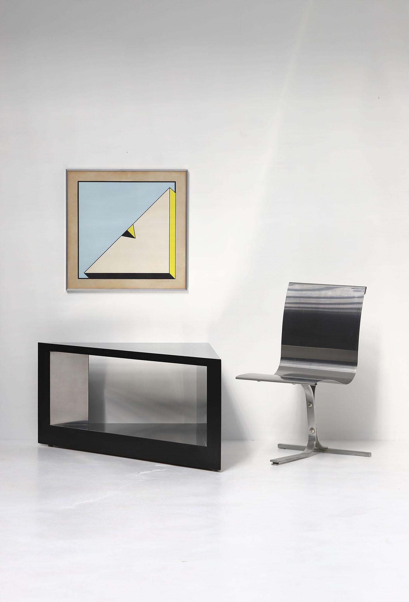Vincent Van Den Meersch was a belgian painter who played an important role in the Belgian contemporary art. Until the early 1950s, Vincent Van Den Meersch painted expressionist works which evolved in a new design characterized by form and color ;