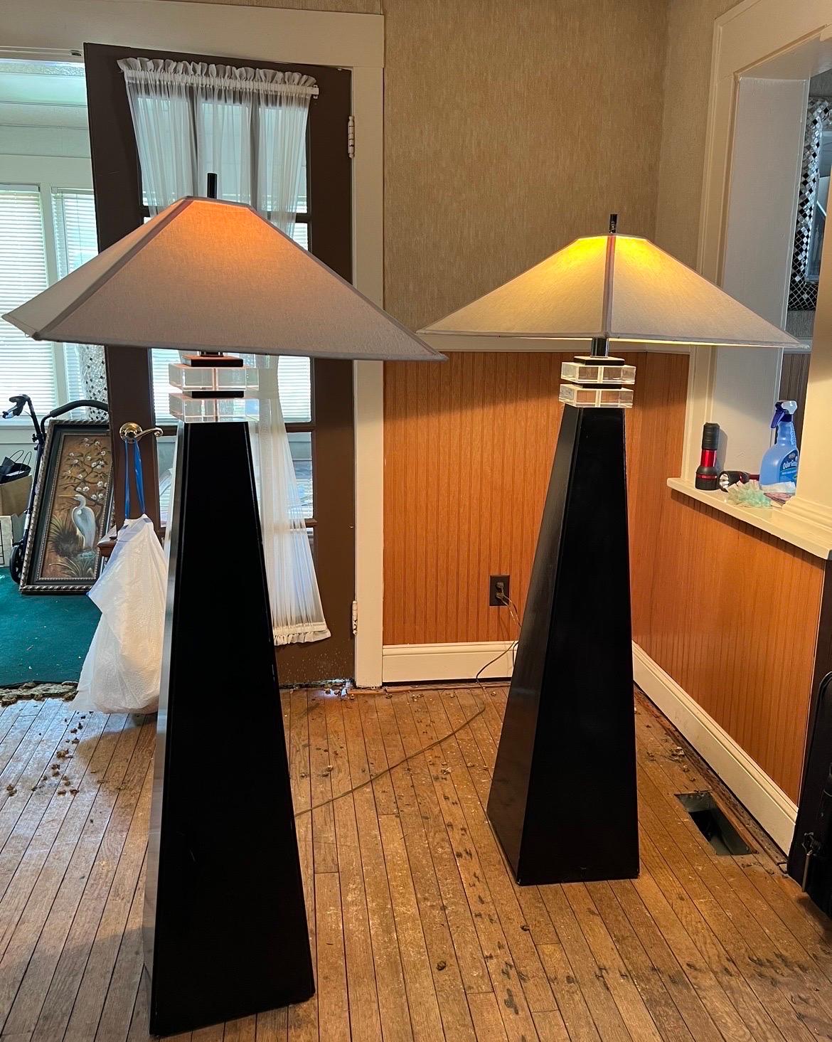 This pair is made in 1970 with the lucite details.

Perfect pieces for living room as the statement pieces.

