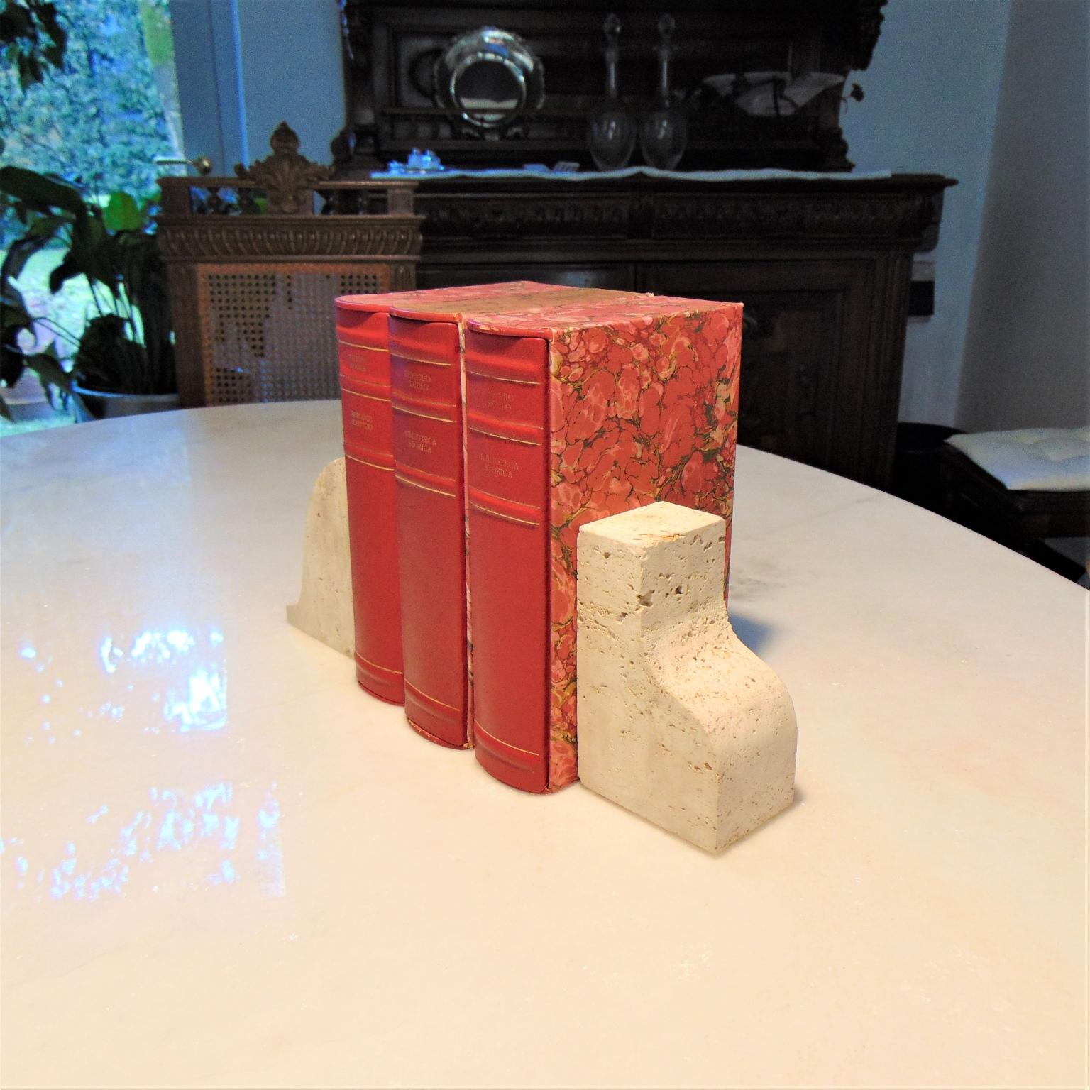 1970 Bookends, Paperweights in Travertine by Giuliano Cesari for Sormani, Italy 5