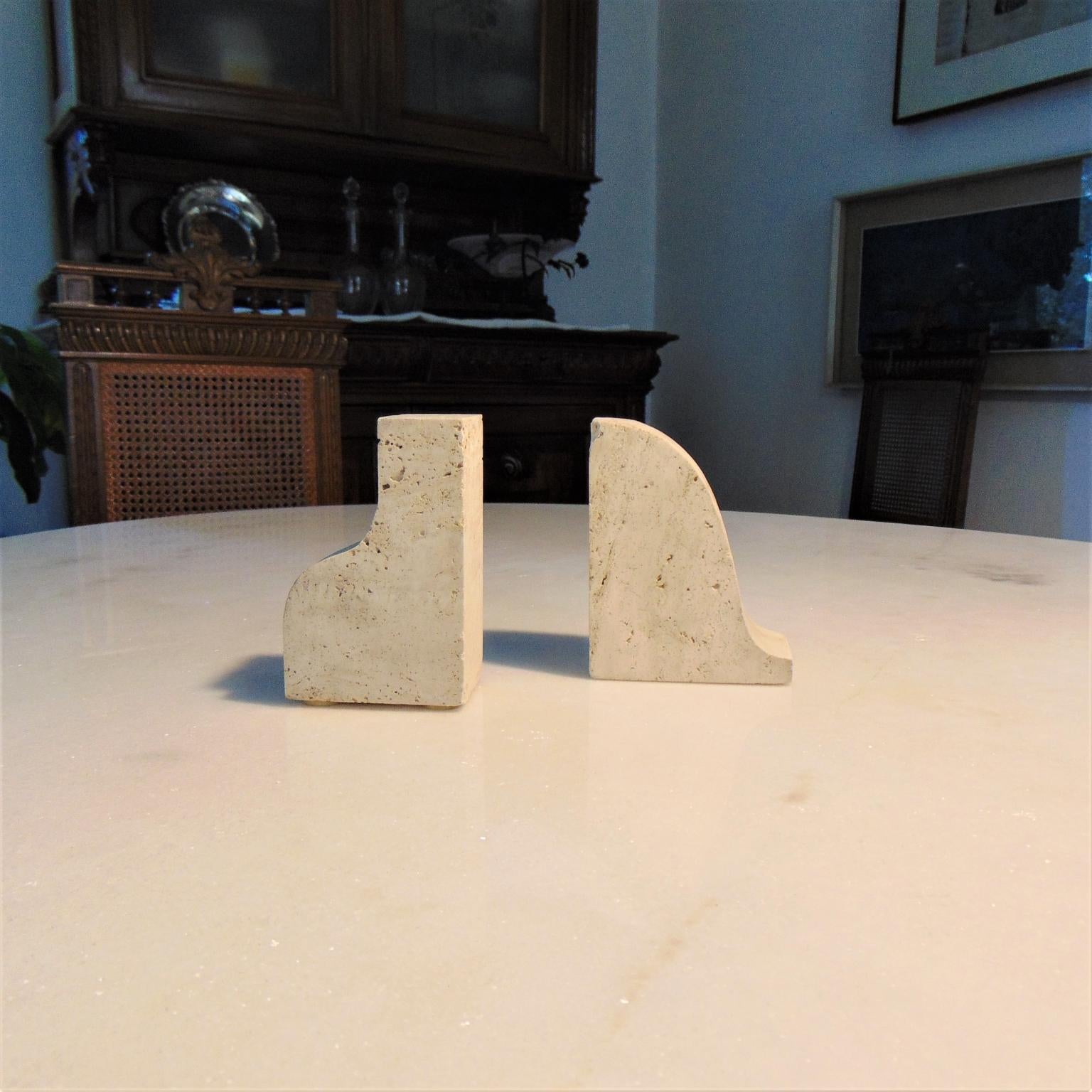 Mid-Century Modern 1970 Bookends, Paperweights in Travertine by Giuliano Cesari for Sormani, Italy