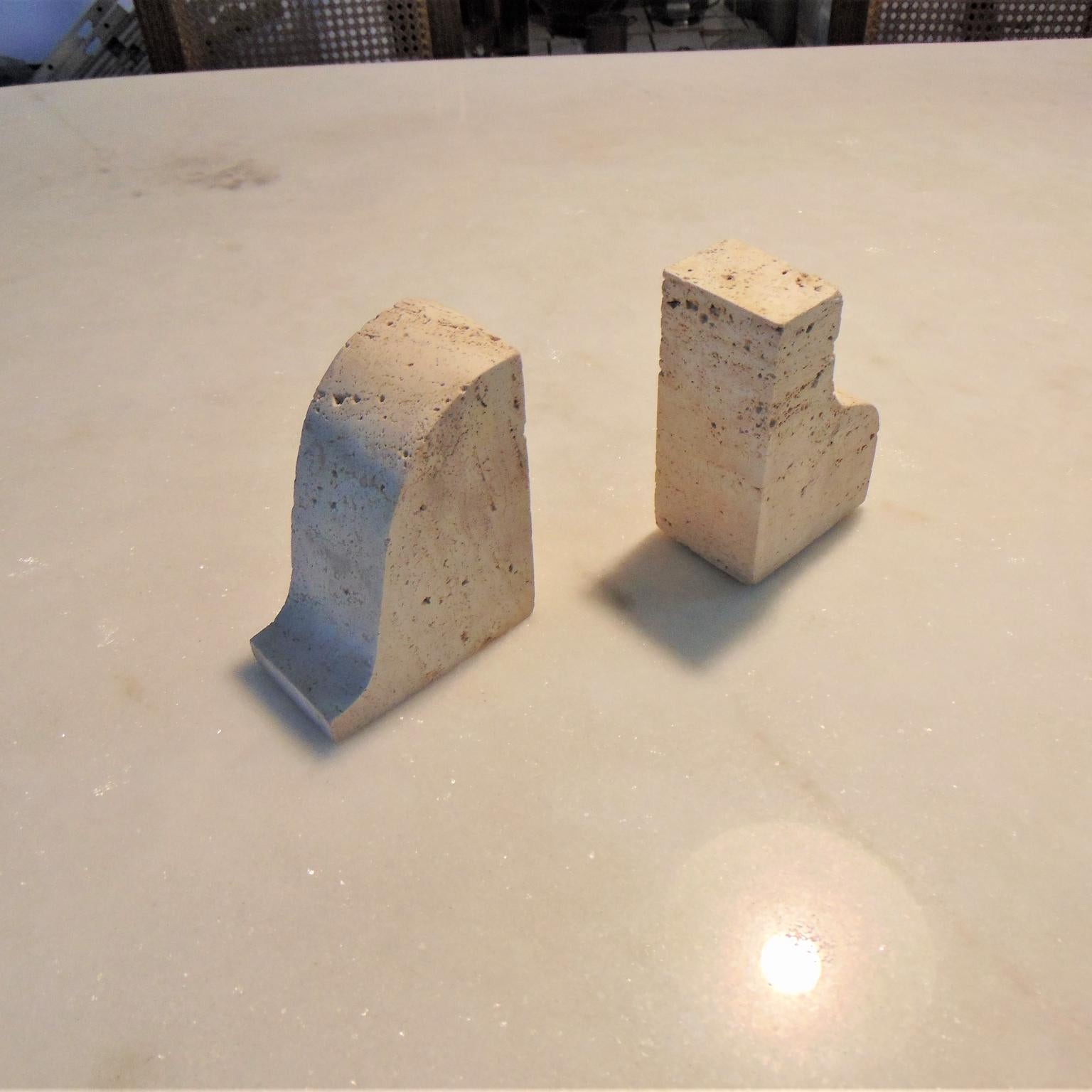 Mid-20th Century 1970 Bookends, Paperweights in Travertine by Giuliano Cesari for Sormani, Italy