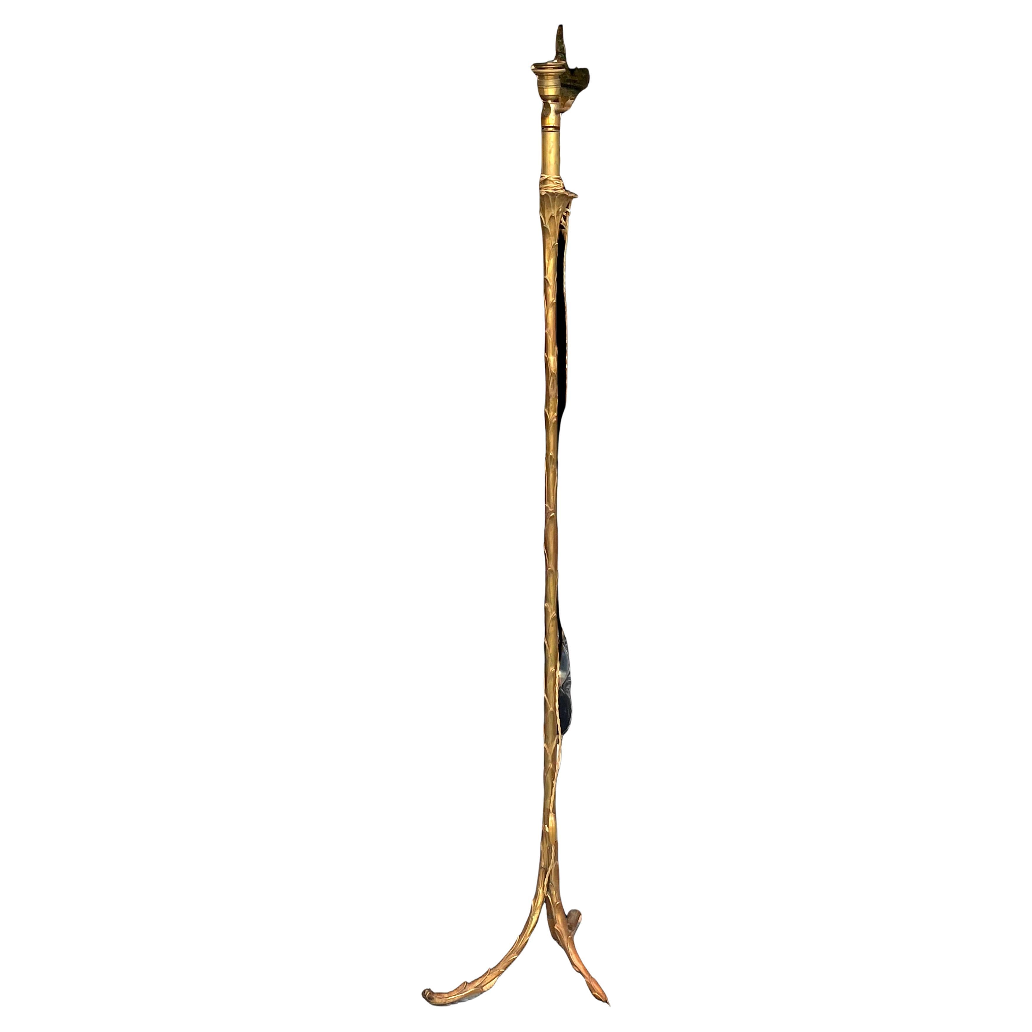 Maison Charles tripod floor lamp in patinated bronze unsigned
Used condition, circa 1950/70
Height: 160 cm
Height from collar to socket: 22 cm
Base: 43 x 40 cm