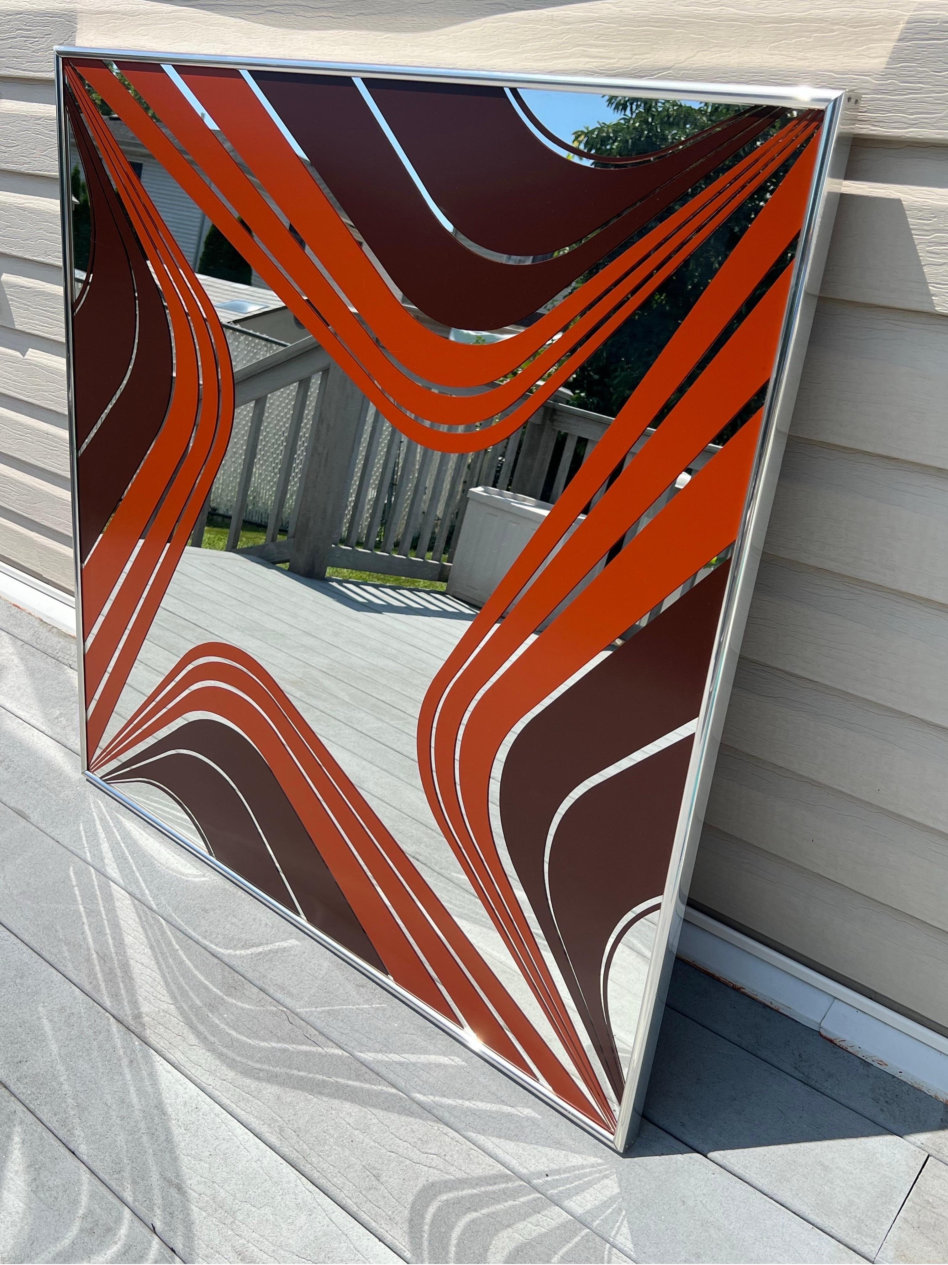 1970 Miroir Turner à motif ondulé orange Brown Bon état - En vente à Staten Island, NY