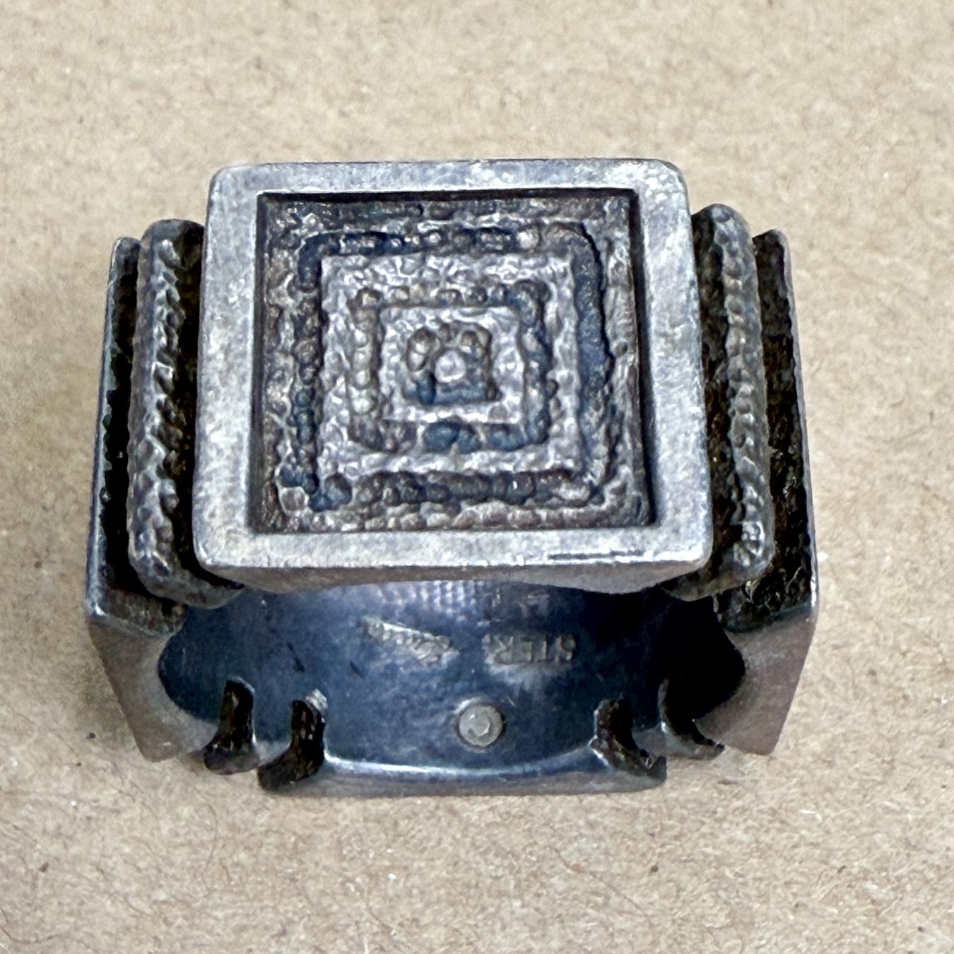 Mid-Century Modern 1970 Brutalist Peace Ring Sterling Silver 4-sided design For Sale