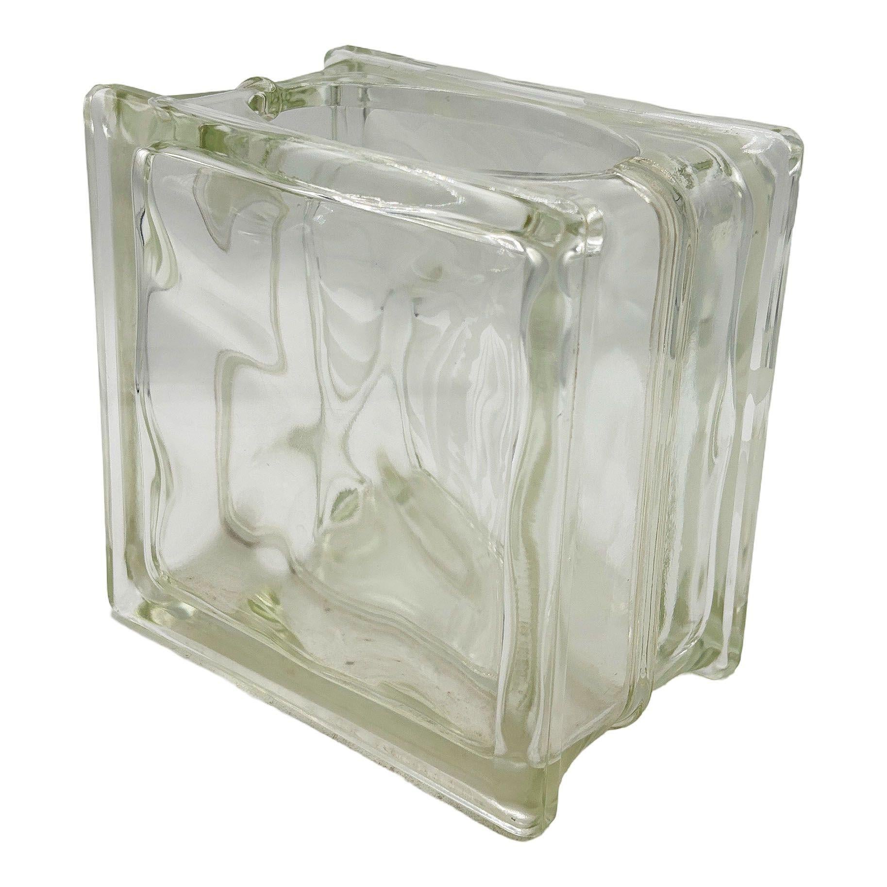 1970 Brutalist Postmodern Glass Block Table Vase w/ Acid Etched Hibiscus In Excellent Condition For Sale In Van Nuys, CA