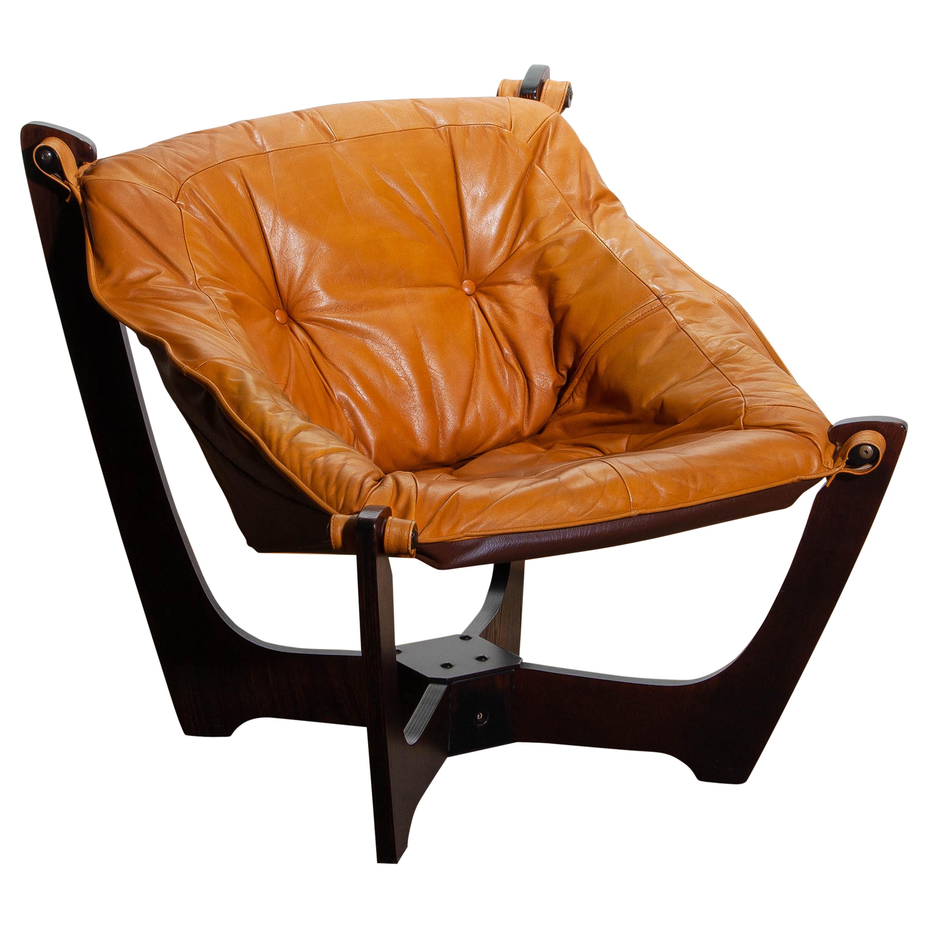 Mid-Century Modern 1970, Camel / Cognac Leather Lounge Chair by Odd Knutsen for Hjellegjerde Møbler