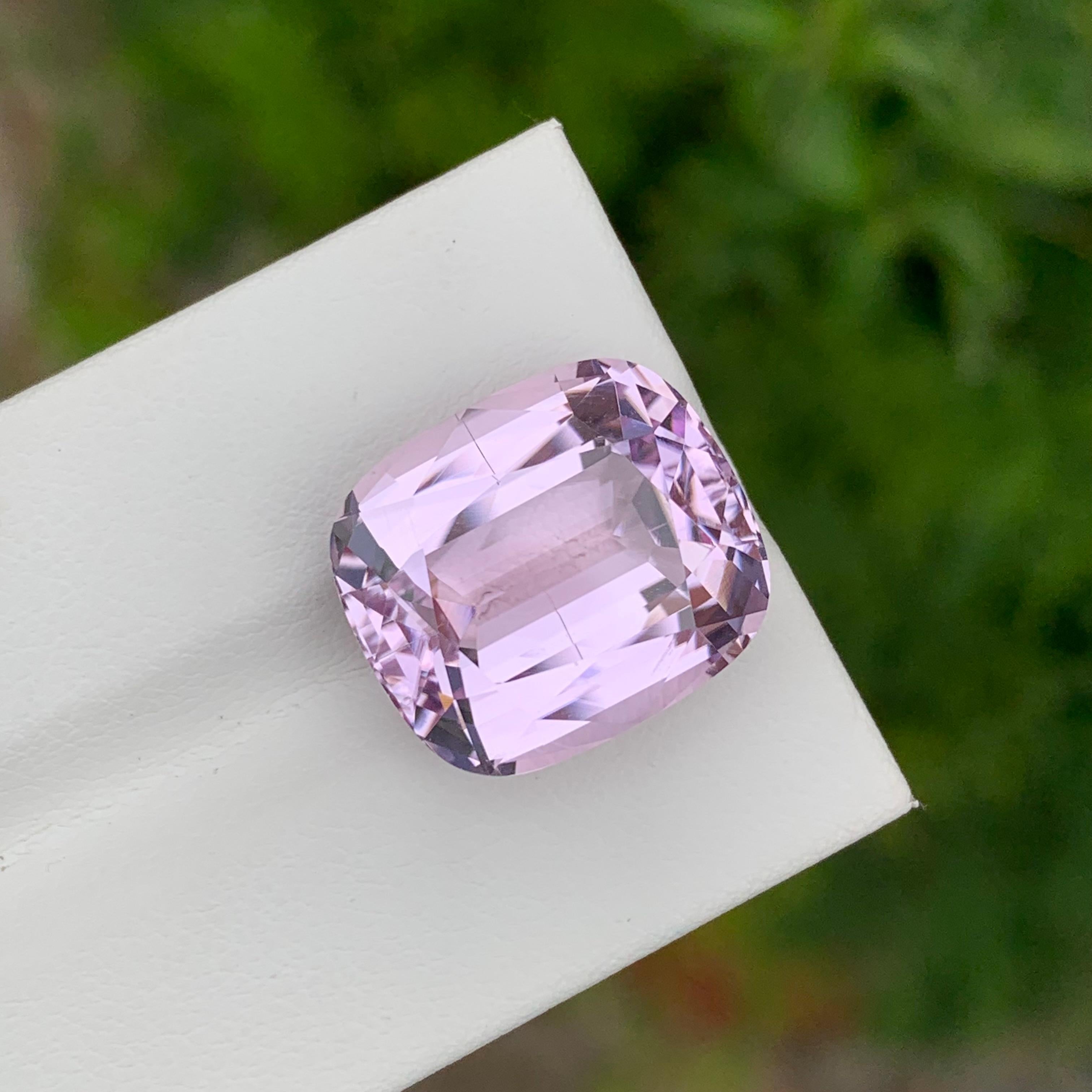 19.70 Carat Natural Loose Pink kunzite Cushion Shape Gem For Necklace For Sale 2