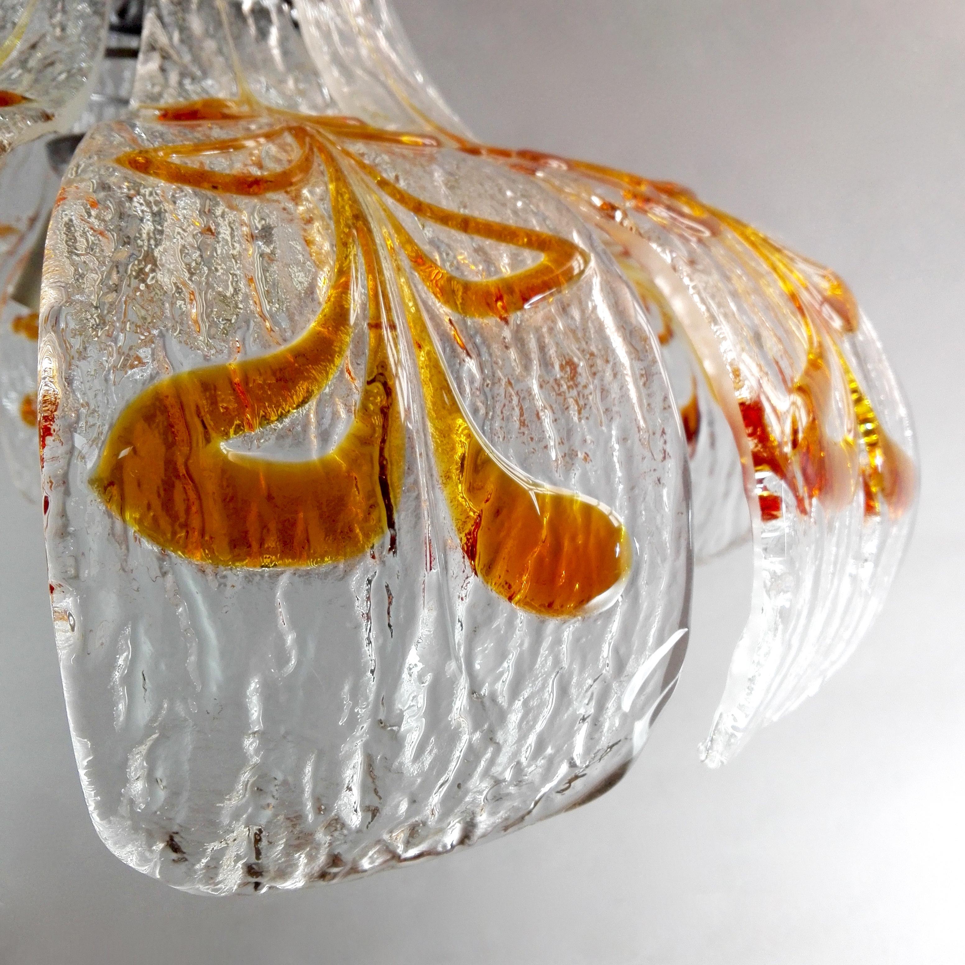 1970 Carlo Nason Murano Hand-Blown Glass Four-Light Flower-Shaped Chandelier en vente 1
