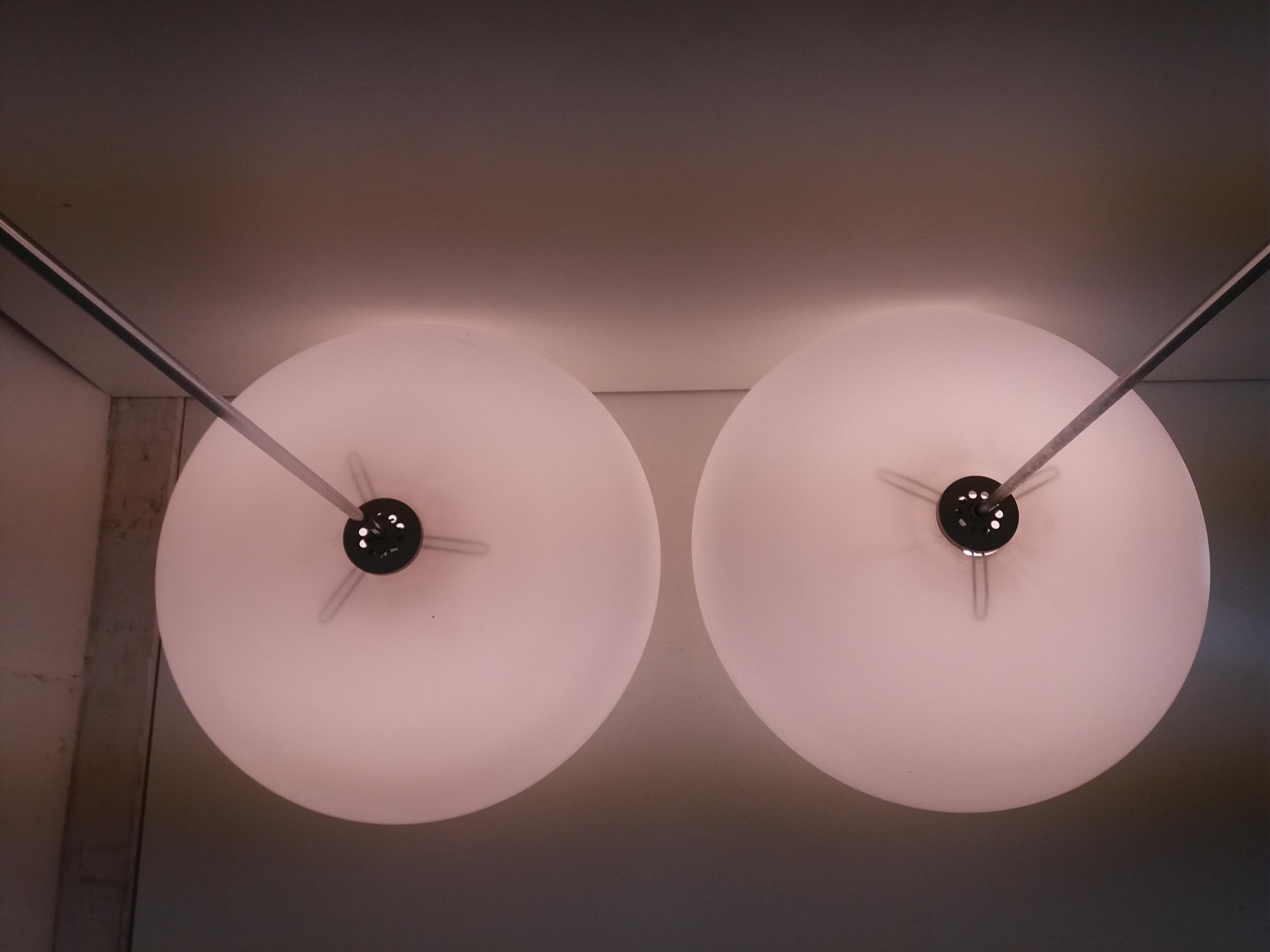 1970 Set di 2 lampadari di Napako, Cecoslovacchia In condizioni buone in vendita a Praha, CZ