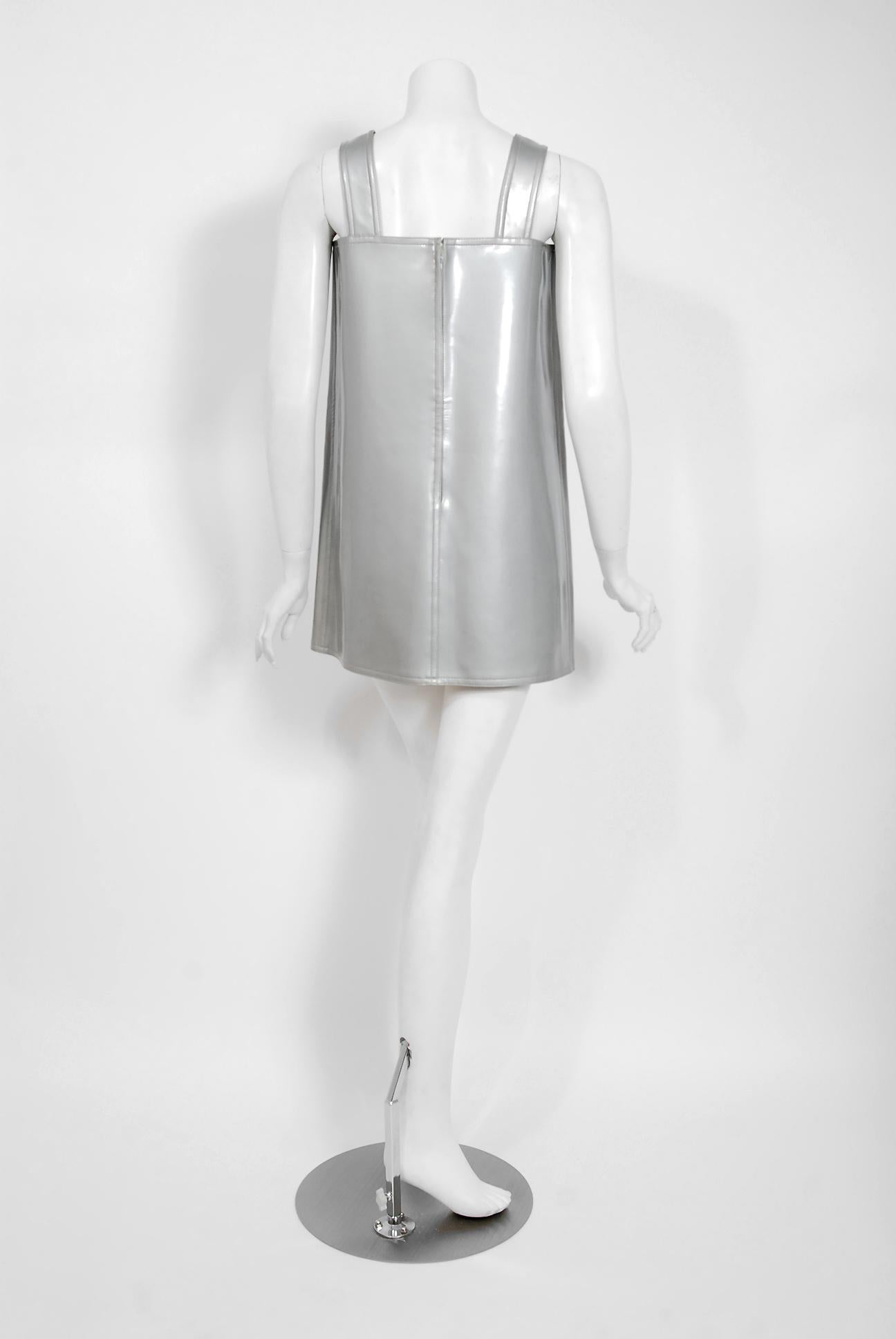 1970 Christian Dior Colifichets Documented Silver Vinyl Space-Age Mod Mini Dress In Good Condition In Beverly Hills, CA